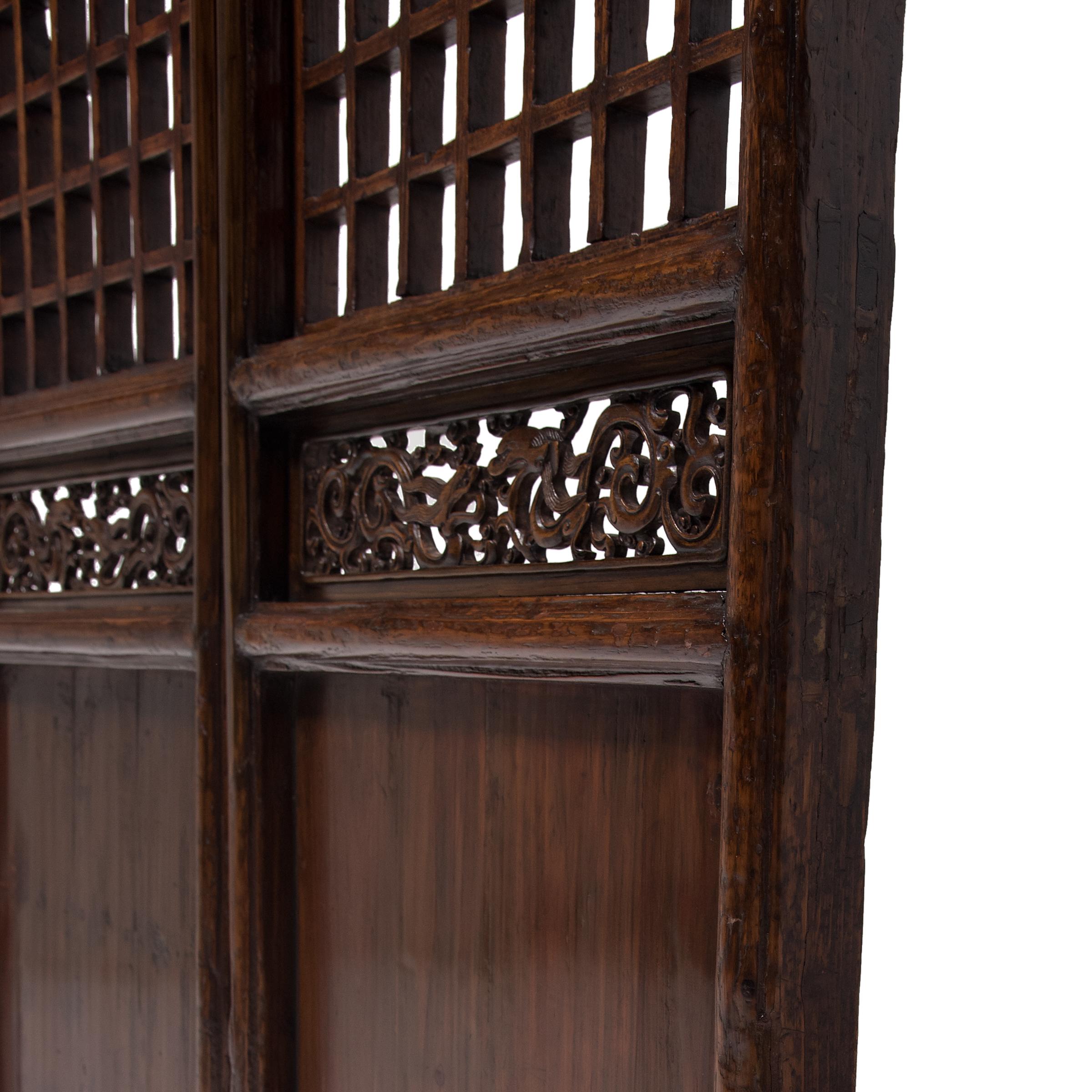 Chinese Three Panel Lattice Screen with Dragon Carvings, c. 1850 In Good Condition In Chicago, IL