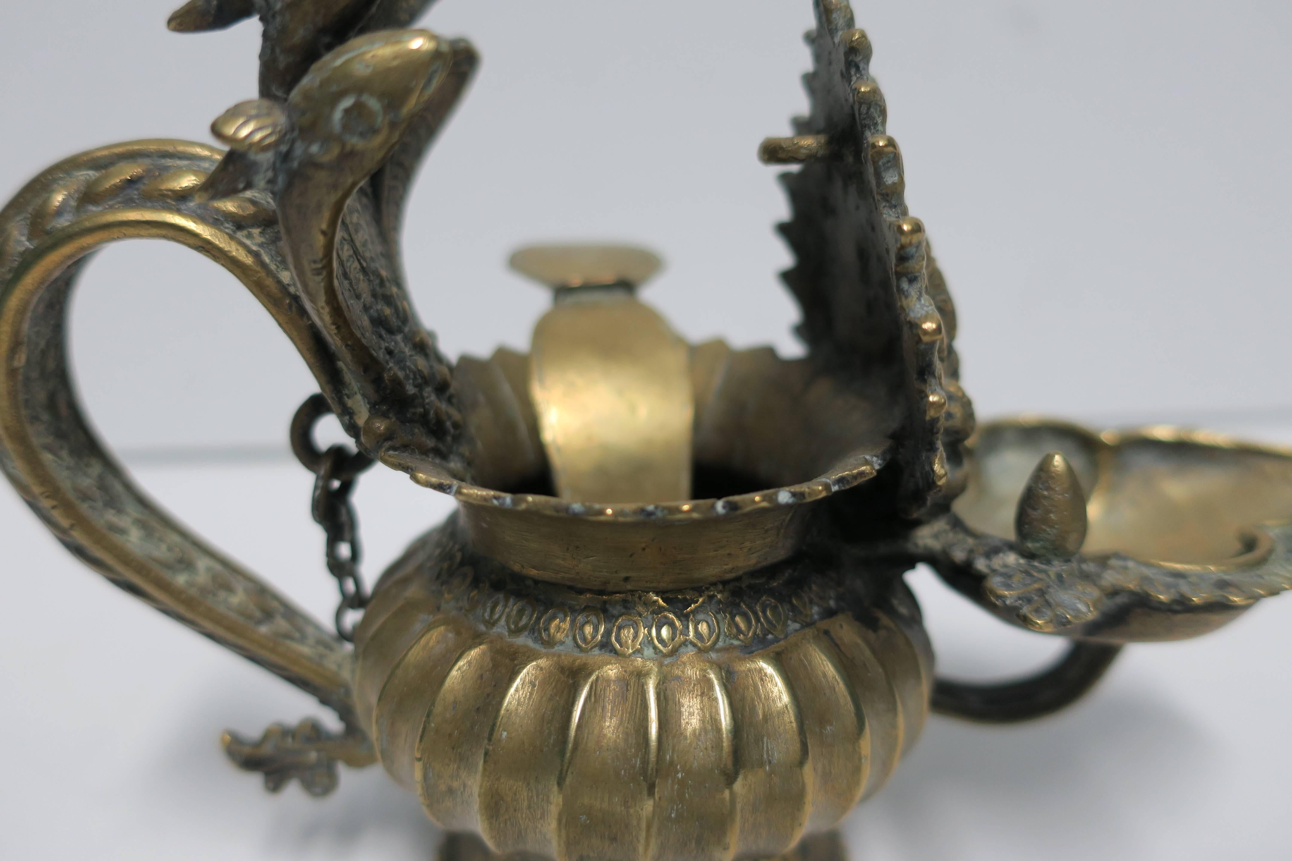 20th Century Nepalese Sukunda Ceremonial Bronze Oil Lamp For Sale