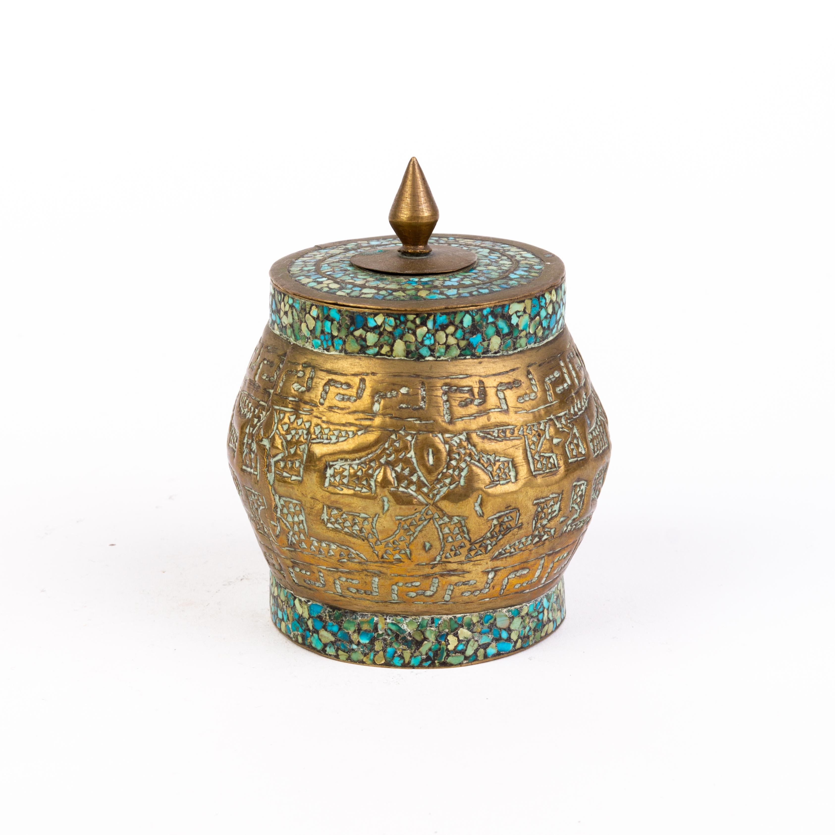 Chinese Tibetan Inlaid Turquoise Mosaic Brass Lidded Jar 19th Century  For Sale 1