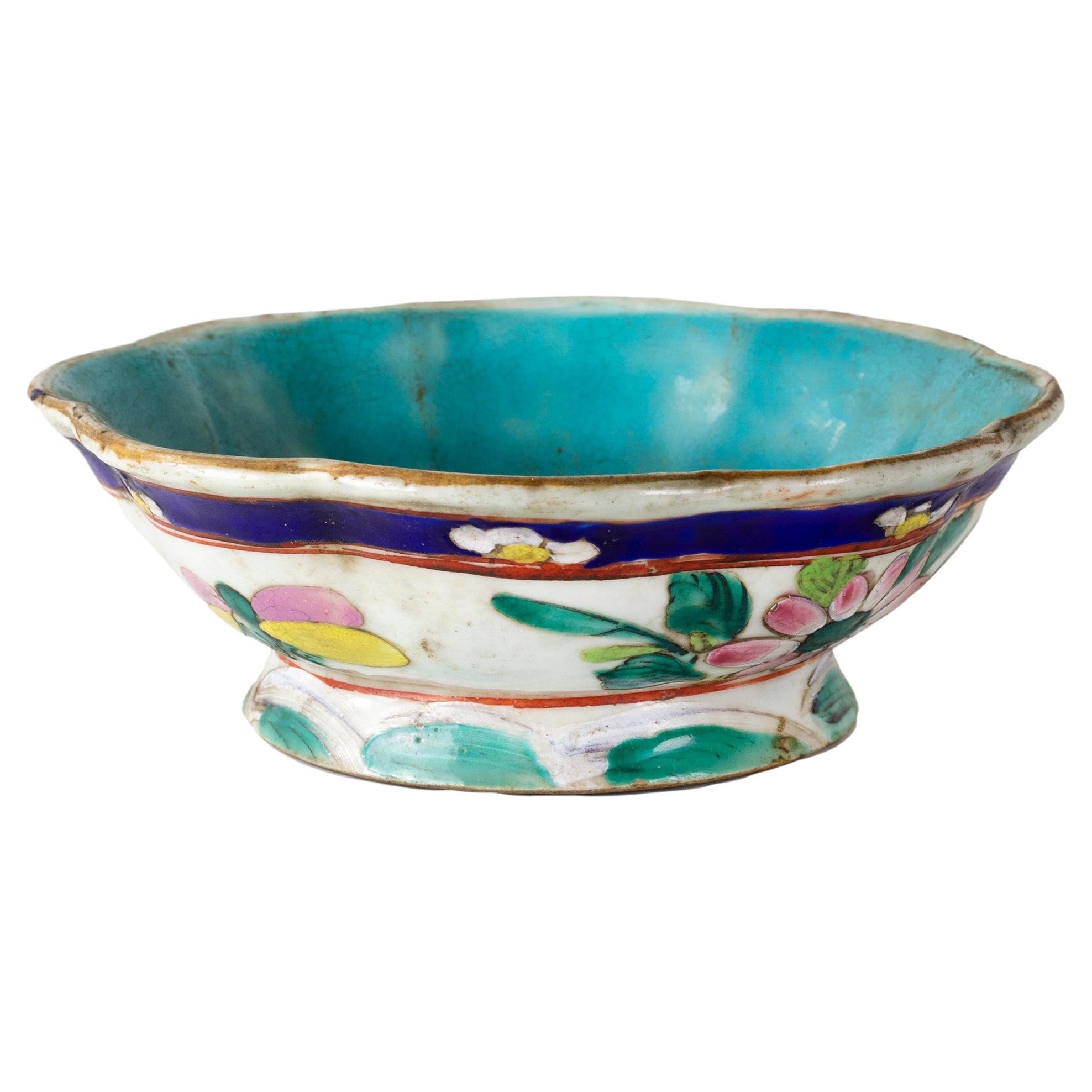 Chinese Tongzhi Floral Offering Bowl. 19th Century For Sale