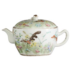 Tetera de porcelana china Tongzhi Marcada Y de la época (1861-1875)