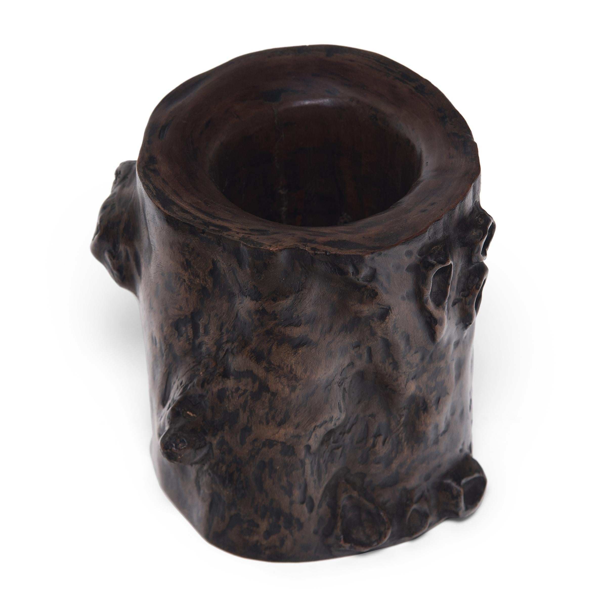 Chinese Tree Trunk Brush Pot, circa 1850 In Good Condition In Chicago, IL