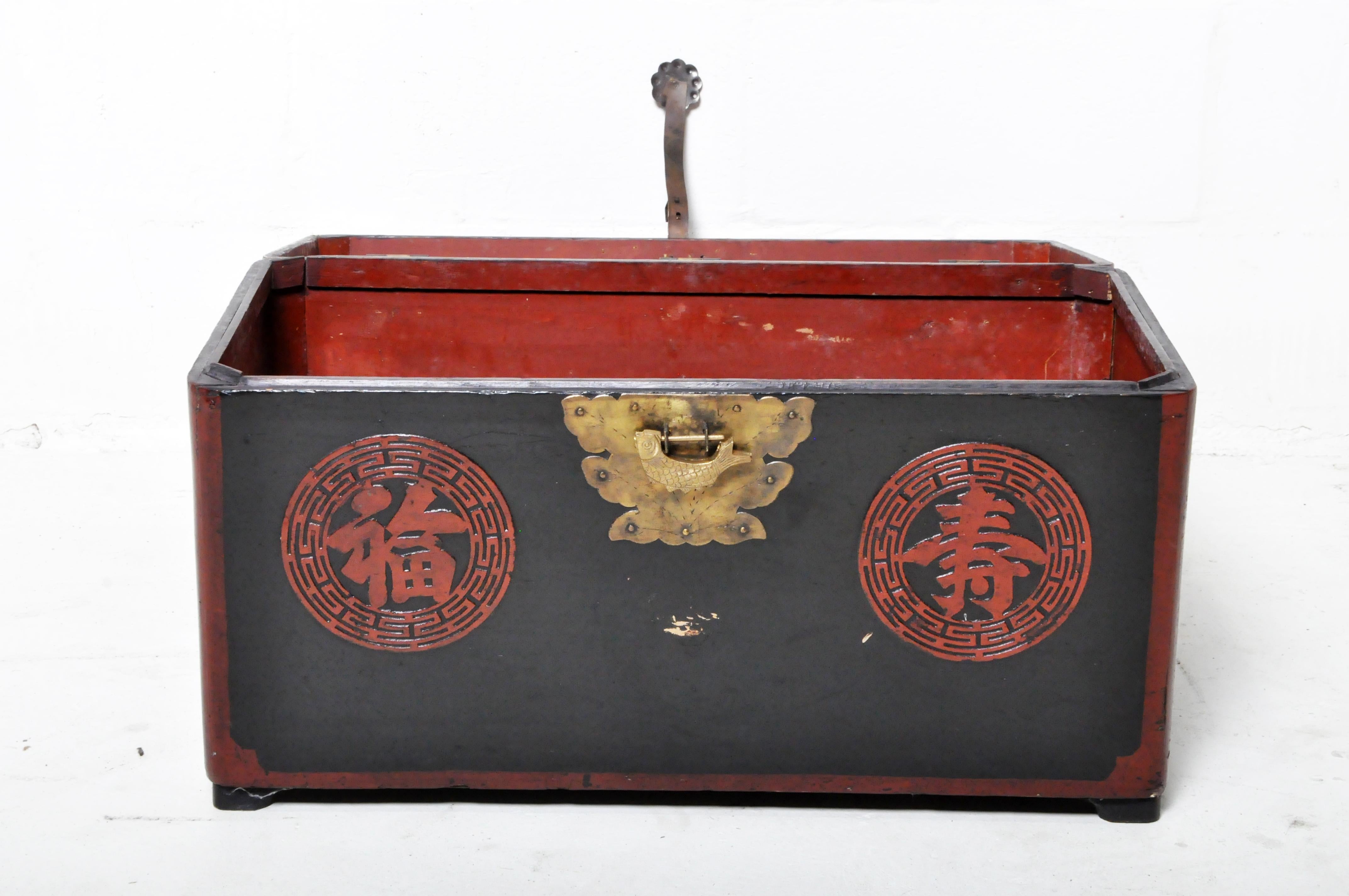 Chinese Trunk with Black Lacquer 8