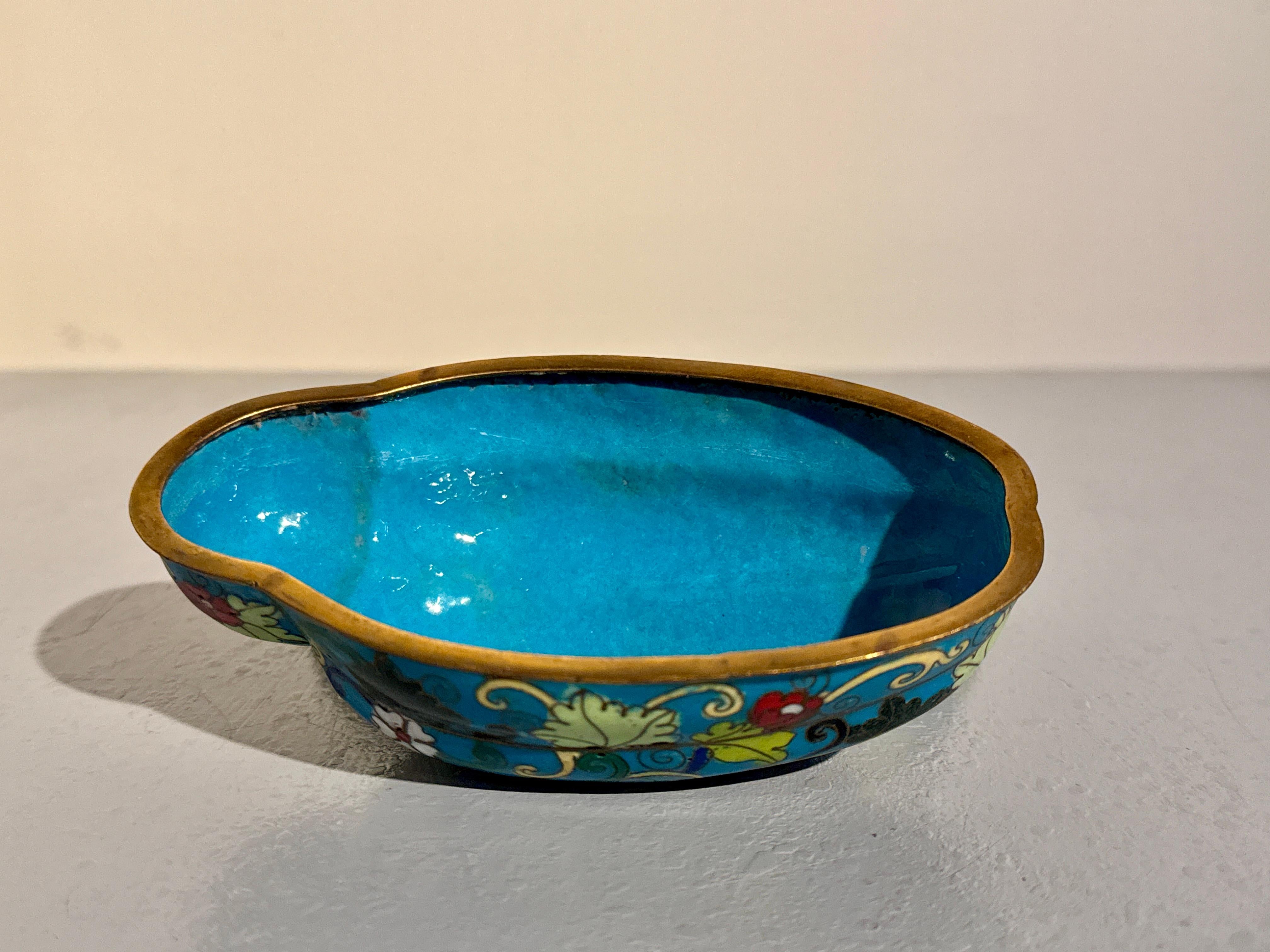 Chinese Turquoise Cloisonne Melon Form Box, Republic Period, China For Sale 3