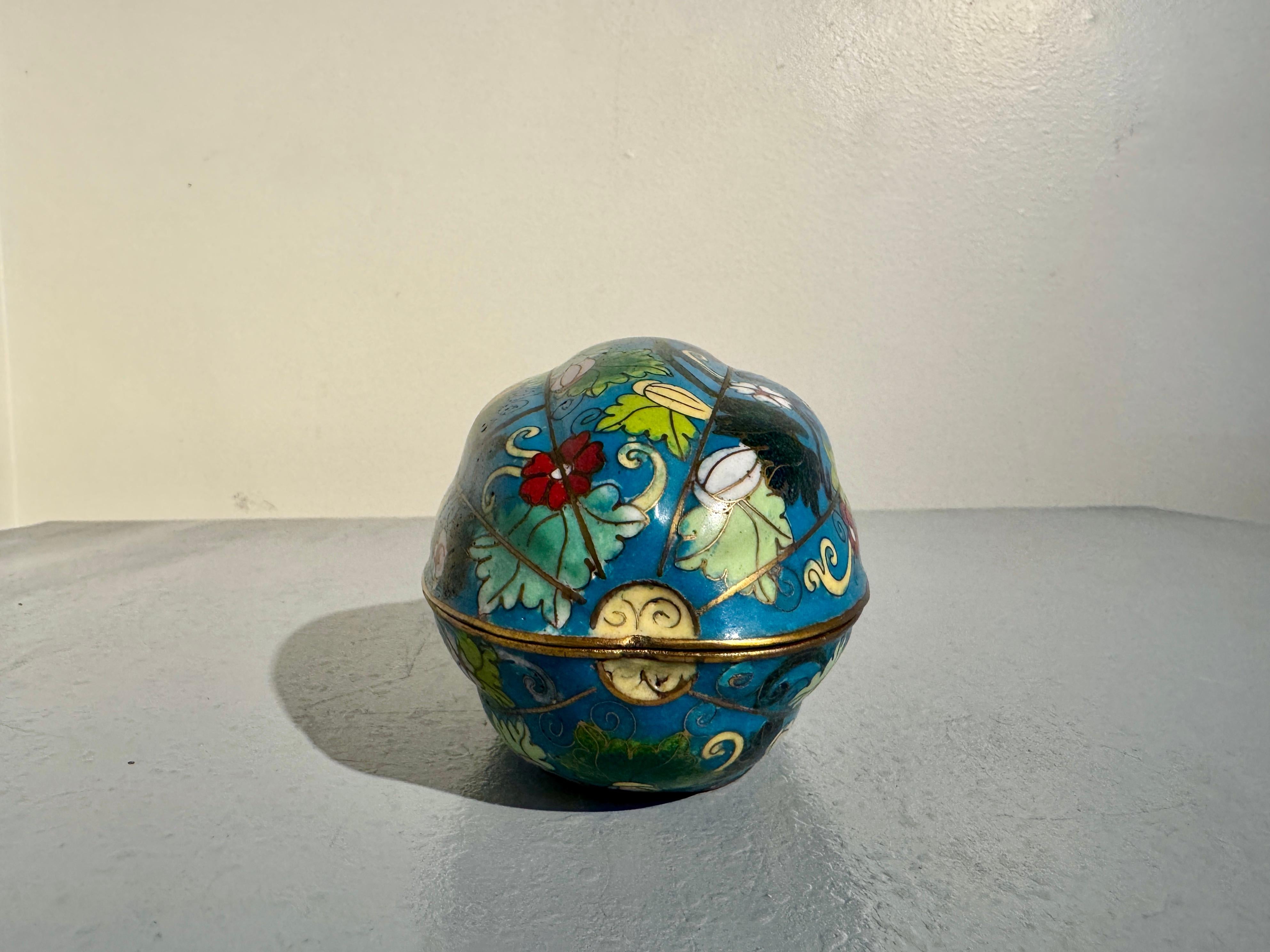 Qing Chinese Turquoise Cloisonne Melon Form Box, Republic Period, China For Sale