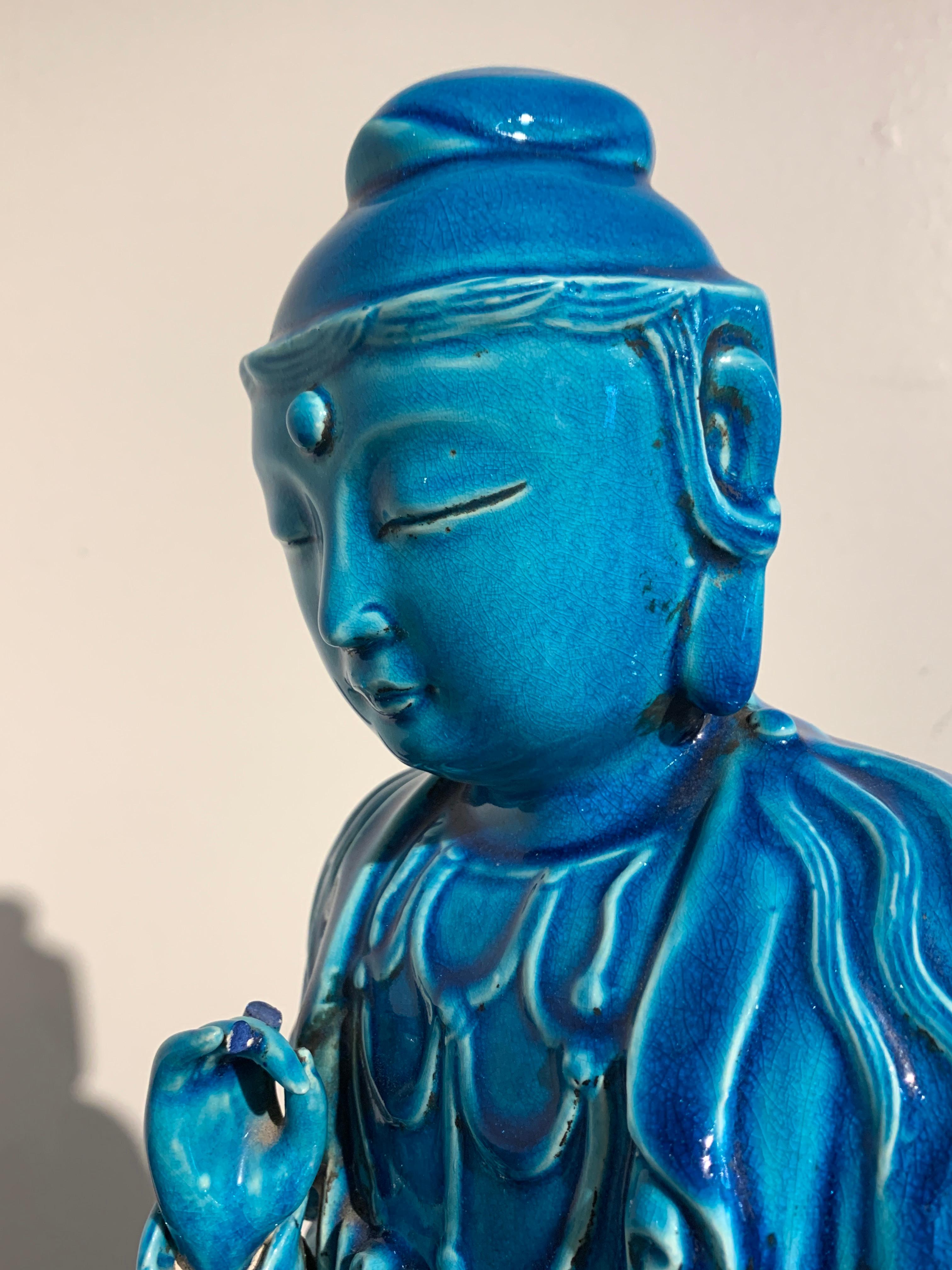 Chinese Turquoise Glazed Guanyin, Late Qing Dynasty, circa 1900, China 7