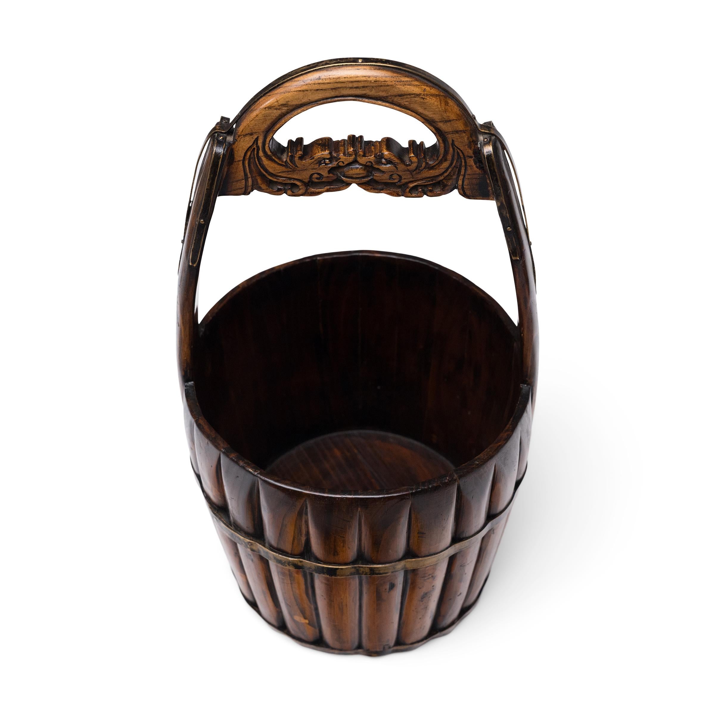 Qing Seau à eau chinois à deux dragons, c.I.C. 1850 en vente