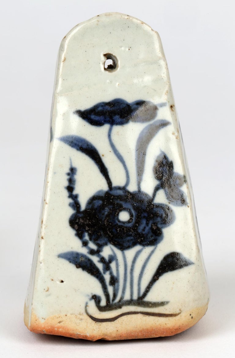 Chinese Two Blue & White Porcelain Glazed Yuan-Style Weights In Good Condition For Sale In Bishop's Stortford, Hertfordshire