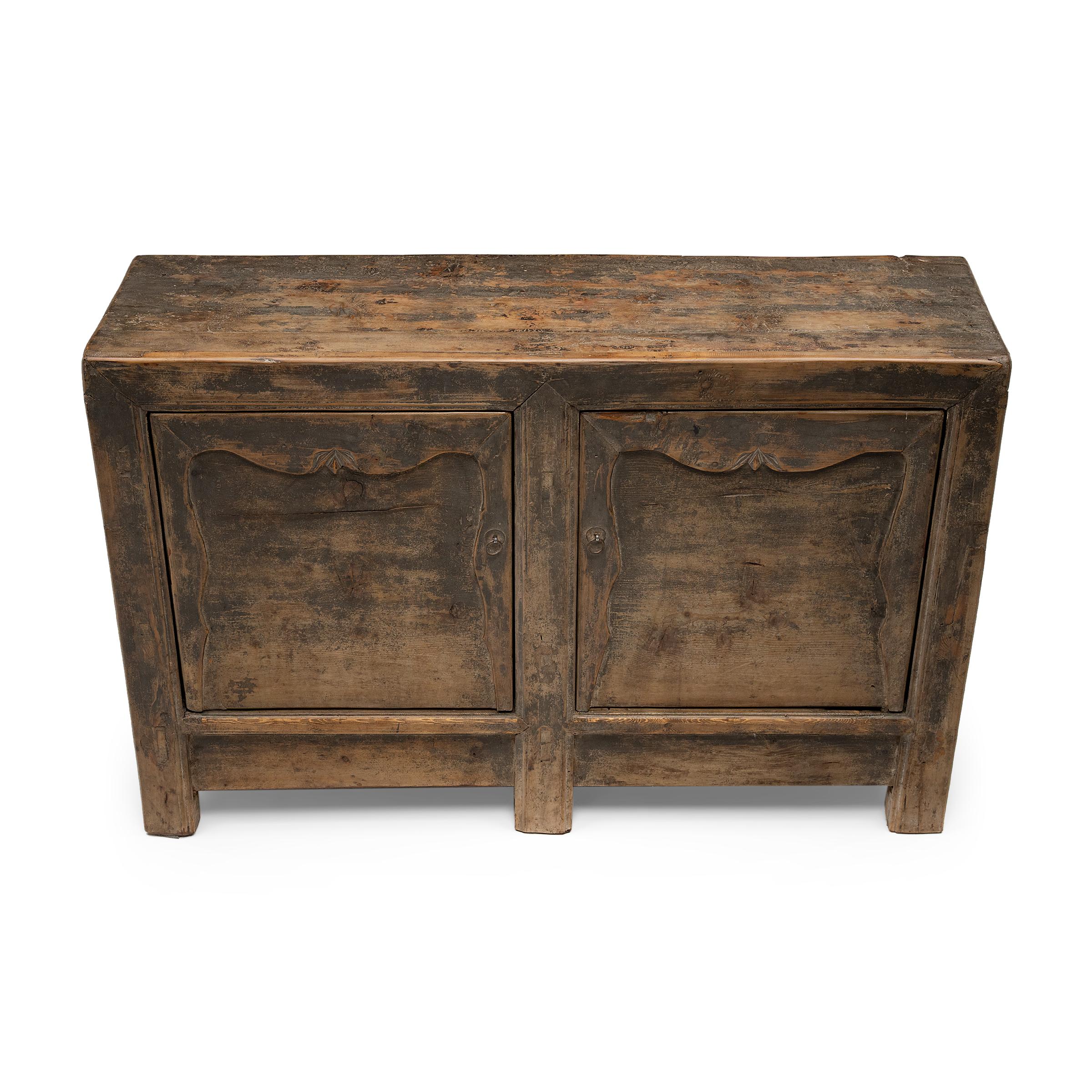 Chinese Two Door Keeper's Coffer, c. 1900 In Good Condition For Sale In Chicago, IL