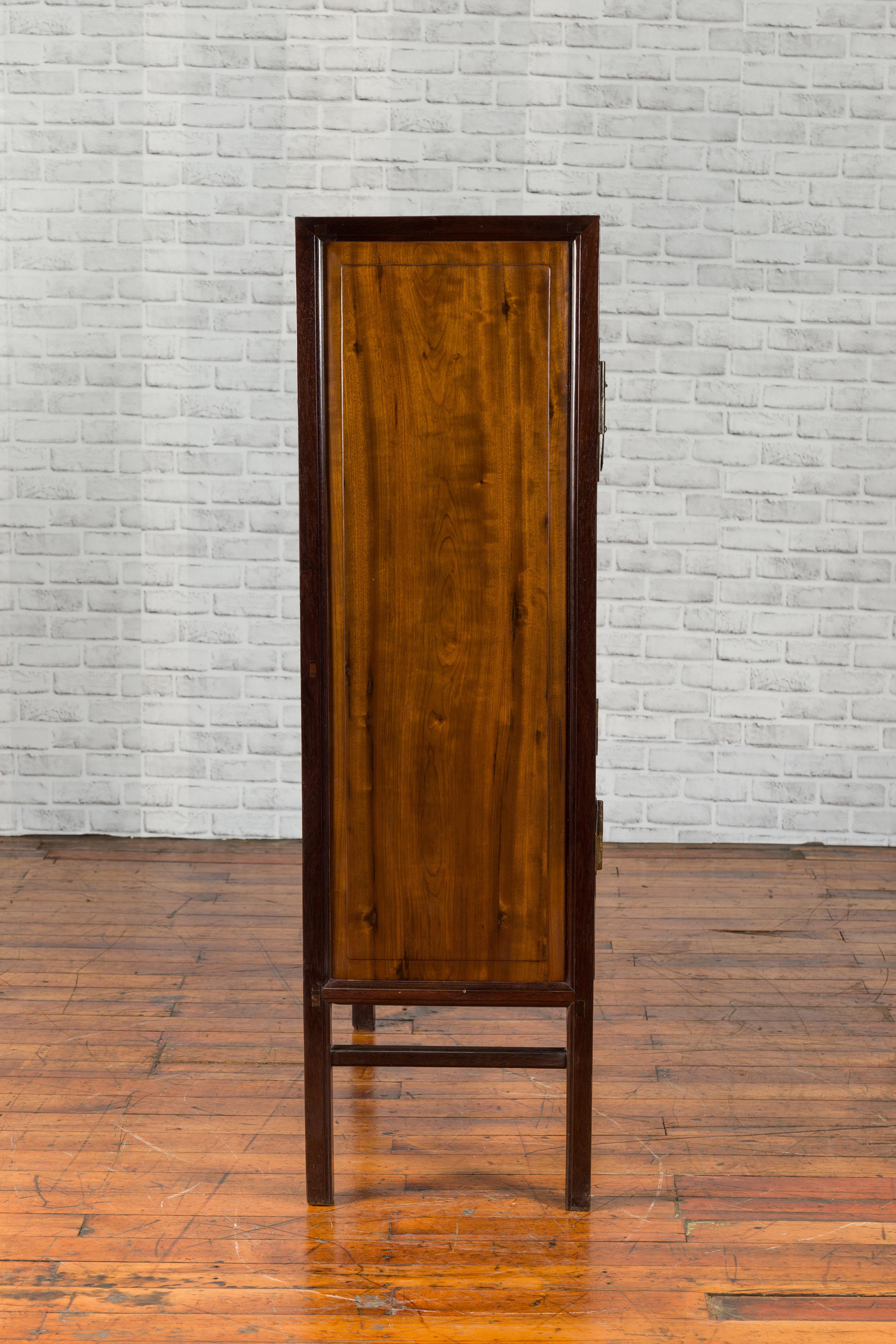 Chinese Two-Toned Early 20th Century Cabinet with Carved Apron and Inner Drawers For Sale 11