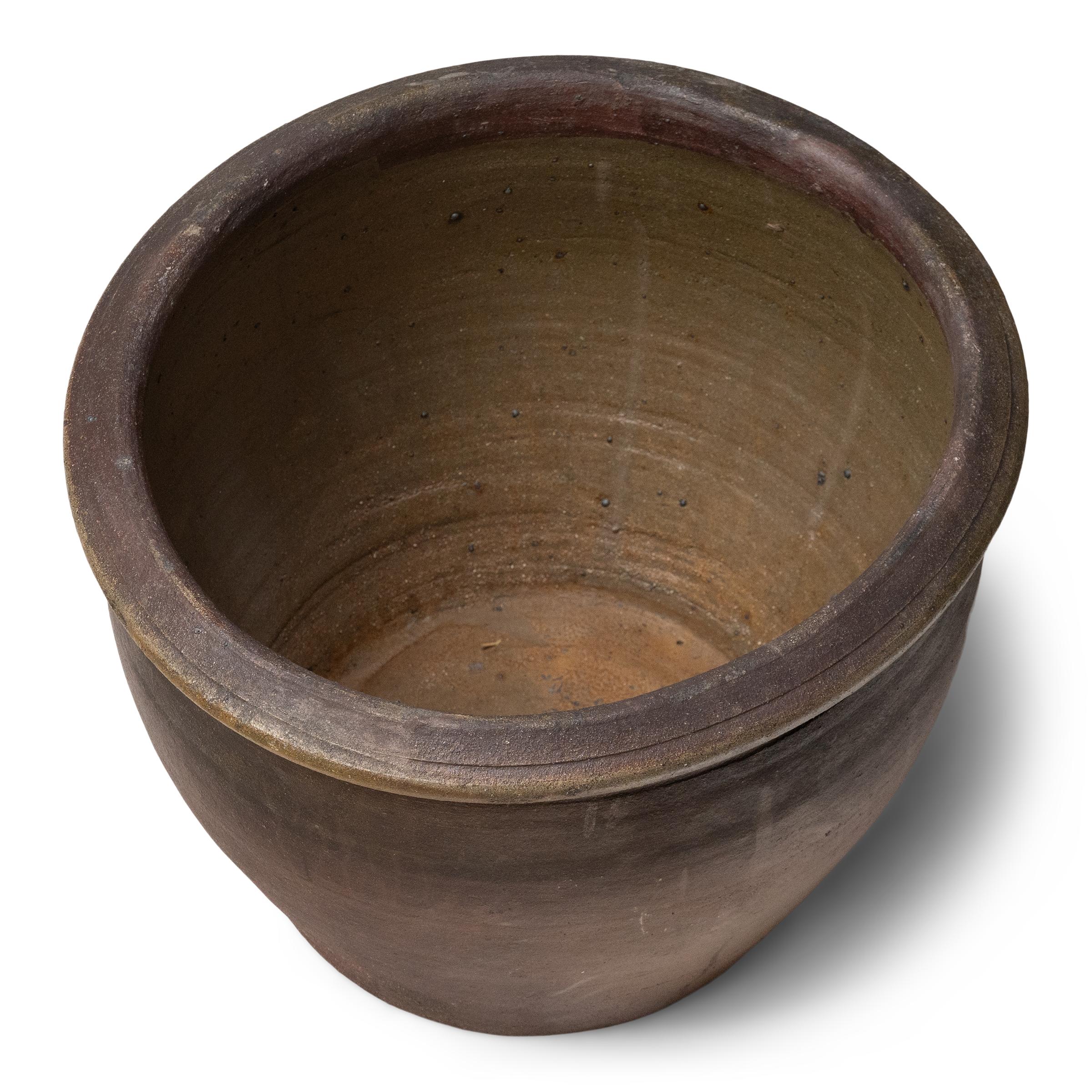Minimalismo Vaso cinese in terracotta non smaltata in vendita