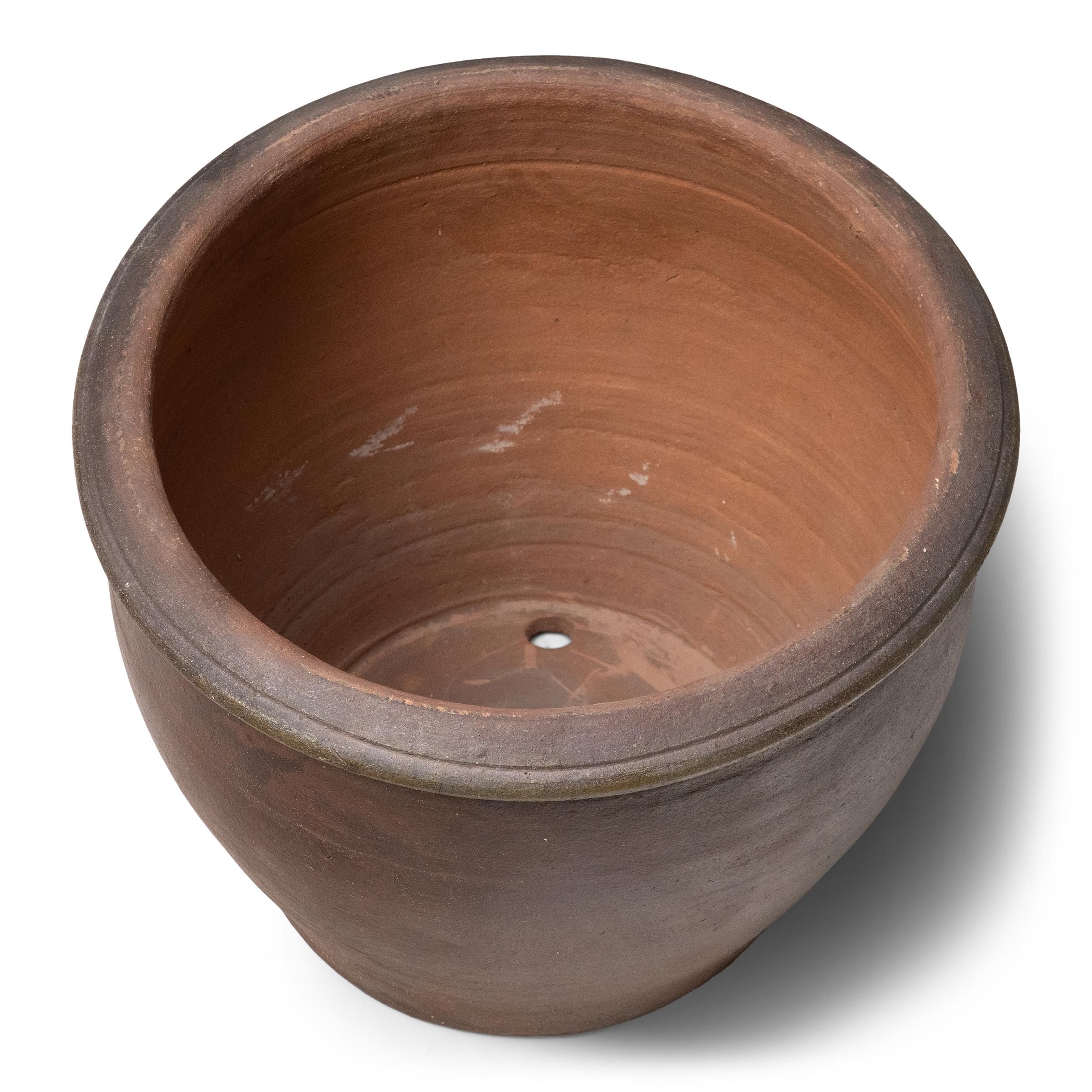 Minimalist Chinese Unglazed Terracotta Pot