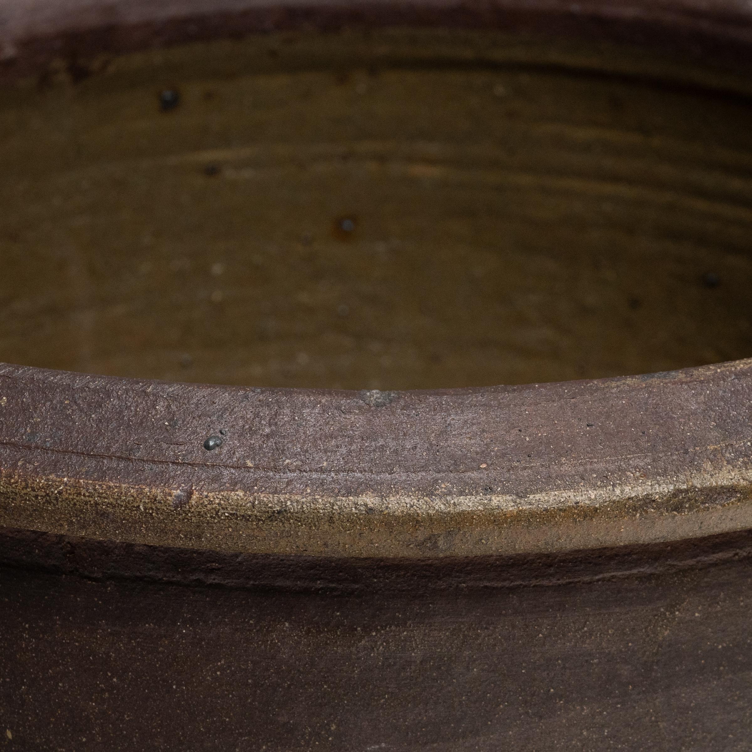 Vaso cinese in terracotta non smaltata In condizioni buone in vendita a Chicago, IL