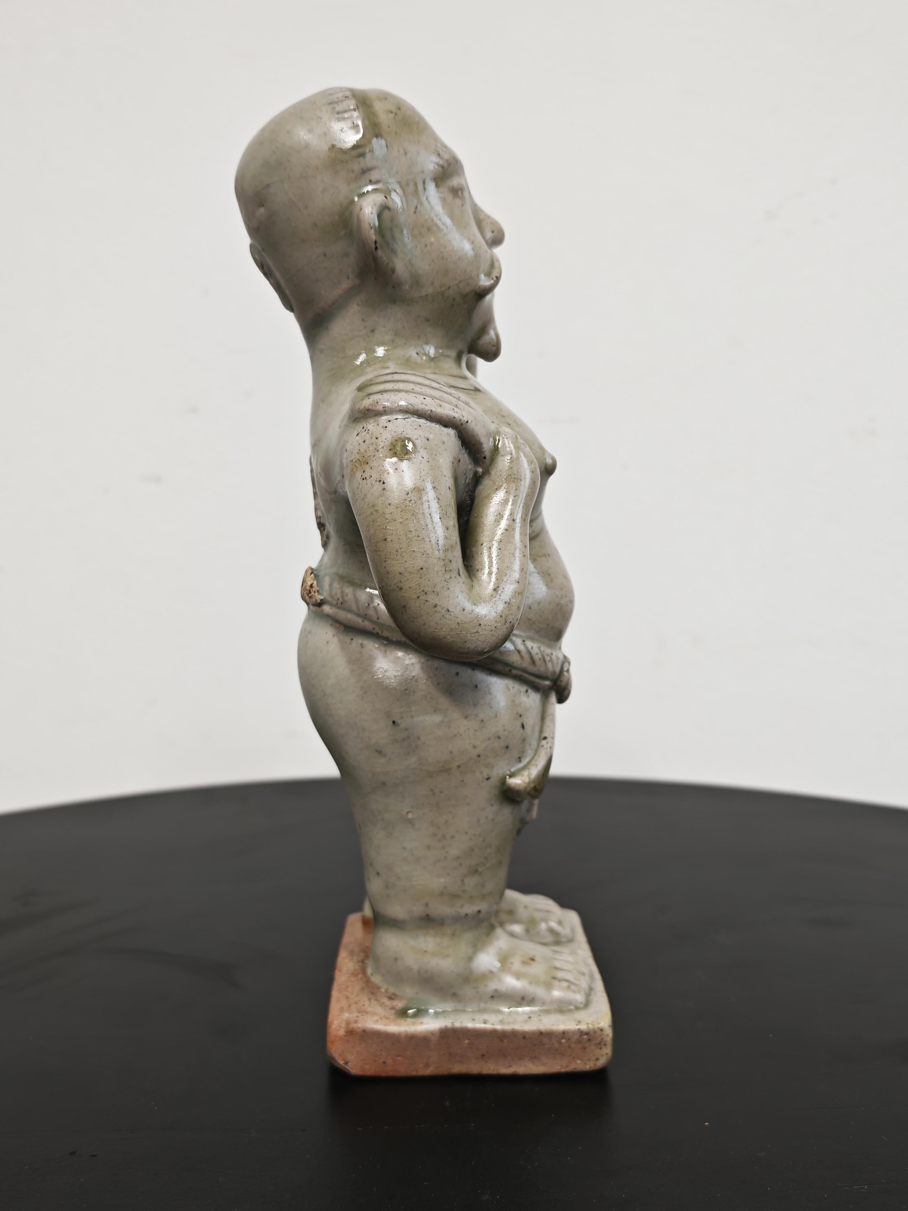 Exportation chinoise Figure inhabituelle en poterie chinoise de style dynastie Song Cizhou, 18e siècle en vente