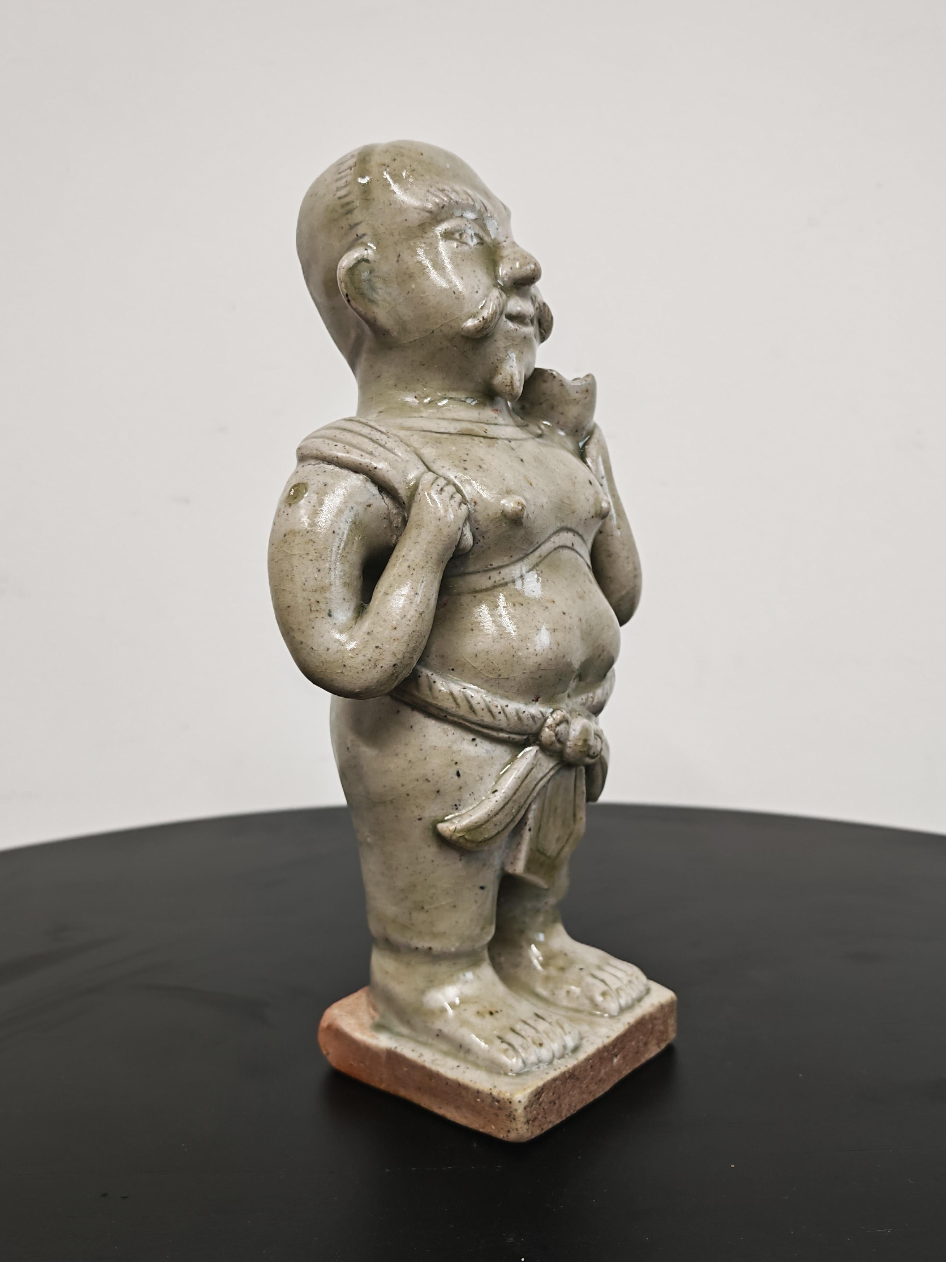 Céramique Figure inhabituelle en poterie chinoise de style dynastie Song Cizhou, 18e siècle en vente