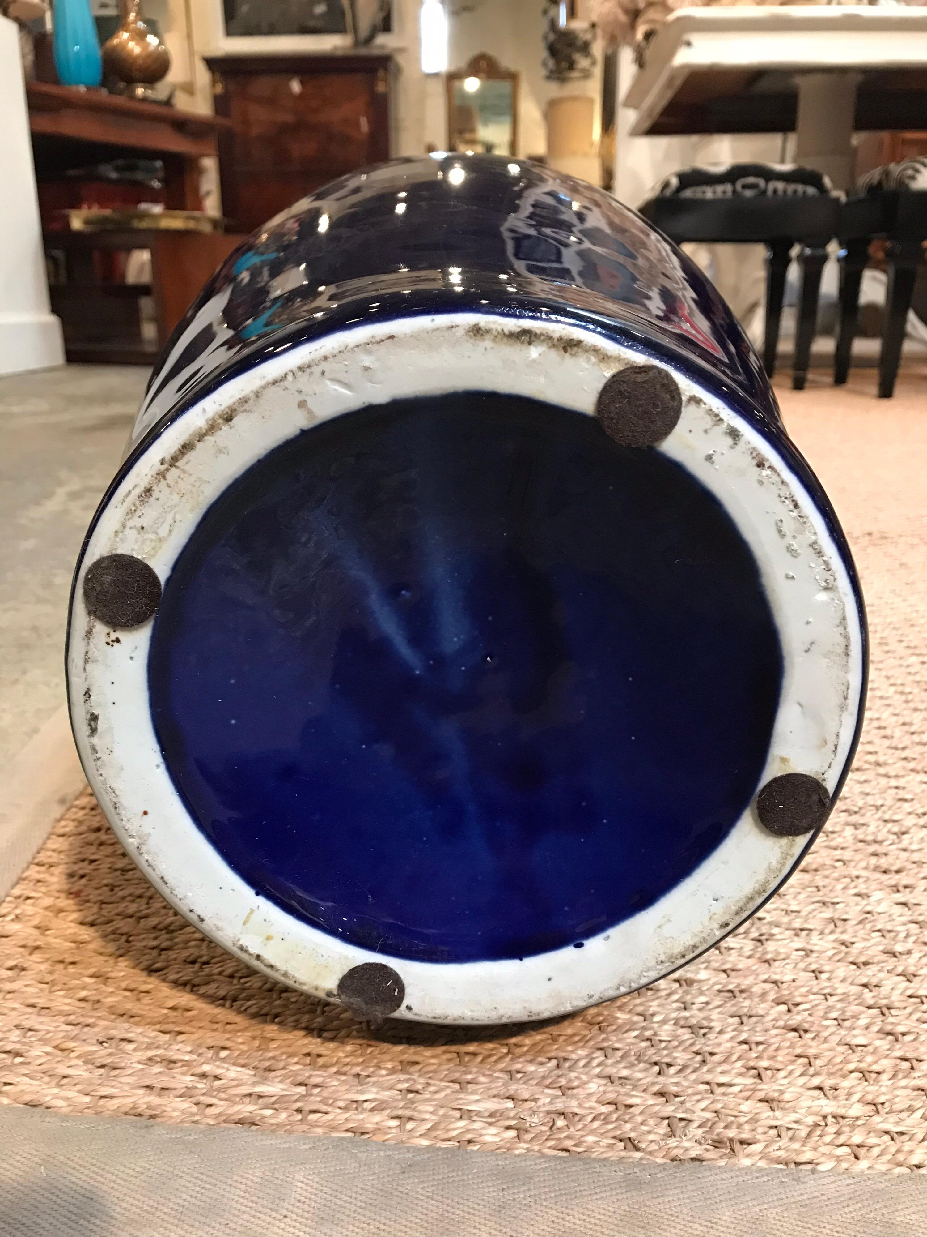 Chinese Vase in Cobalt Blue For Sale 2