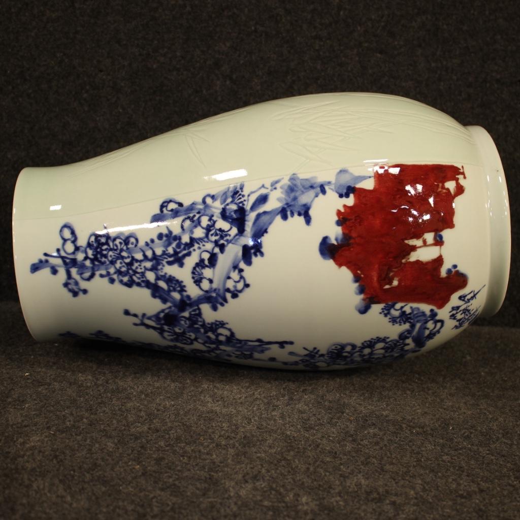 Chinese Vase in Painted Ceramic, 21st Century For Sale 7