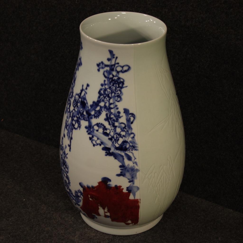 Chinese Vase in Painted Ceramic, 21st Century For Sale 1