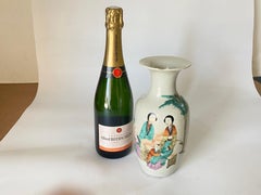 Chinese Vase in Porcelaine, Hand Painted, China, circa 1920