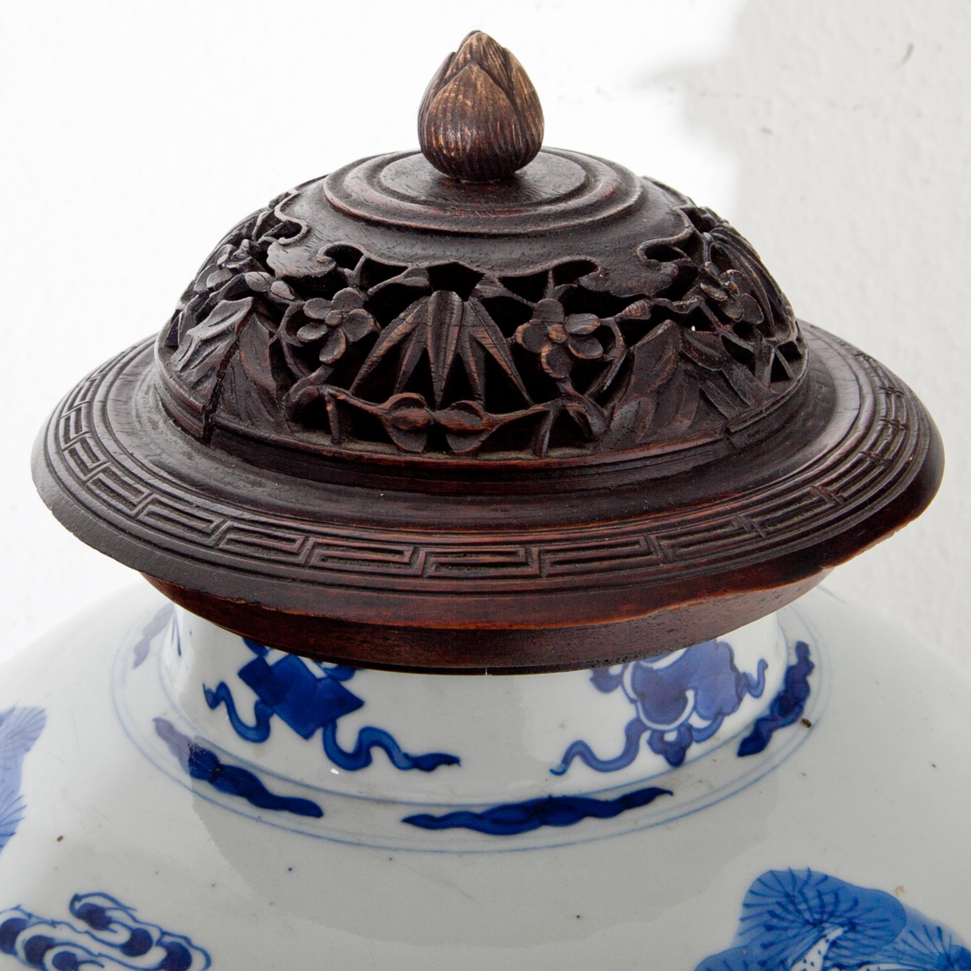 Chinese Vase, Kangxi Period, 17th Century 3