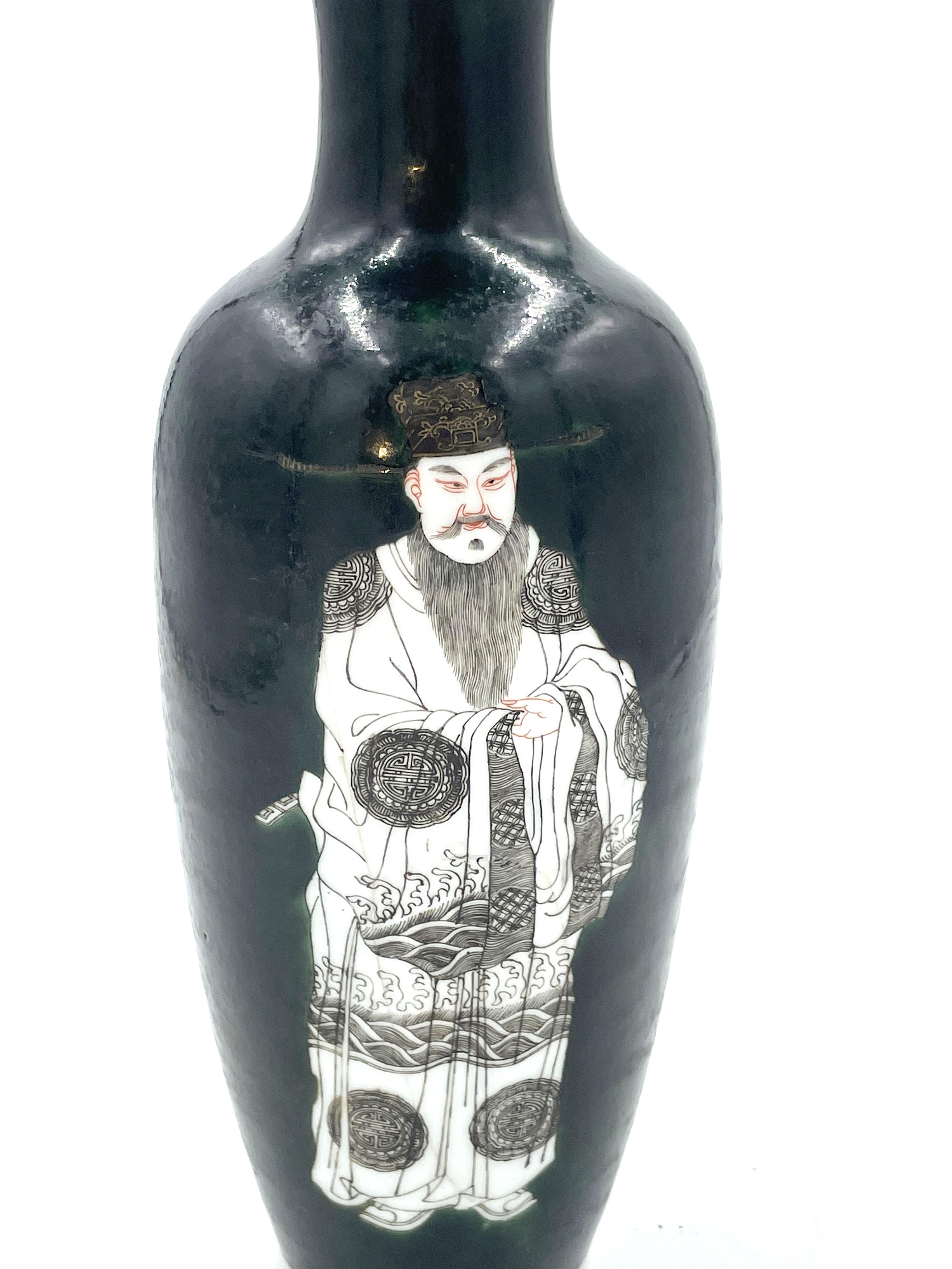 Chinese Vase with Two Figures, Qing Emperor Kangxi Period 2