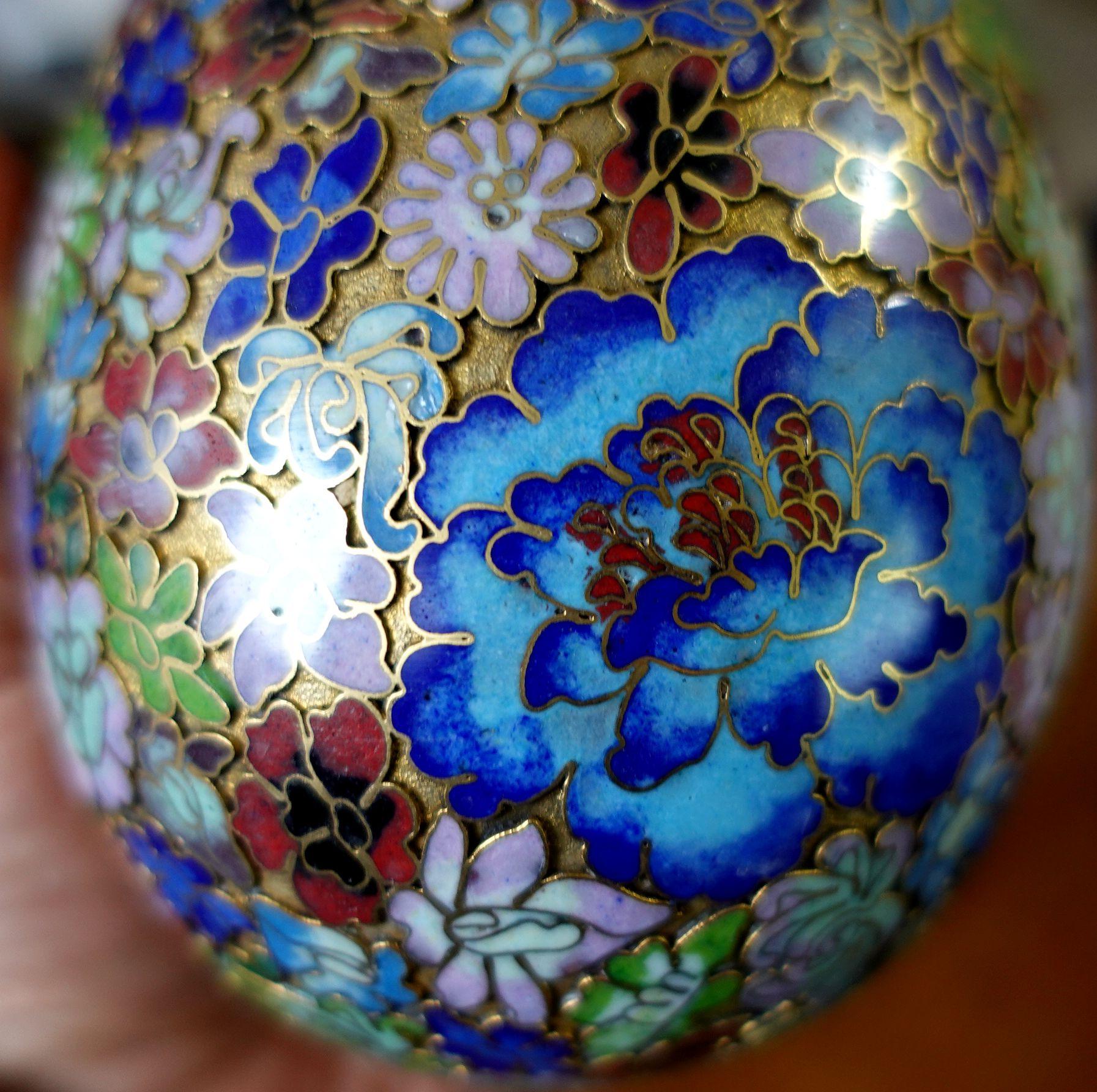 Chinese Very Large Cloisonné Enamel Egg 