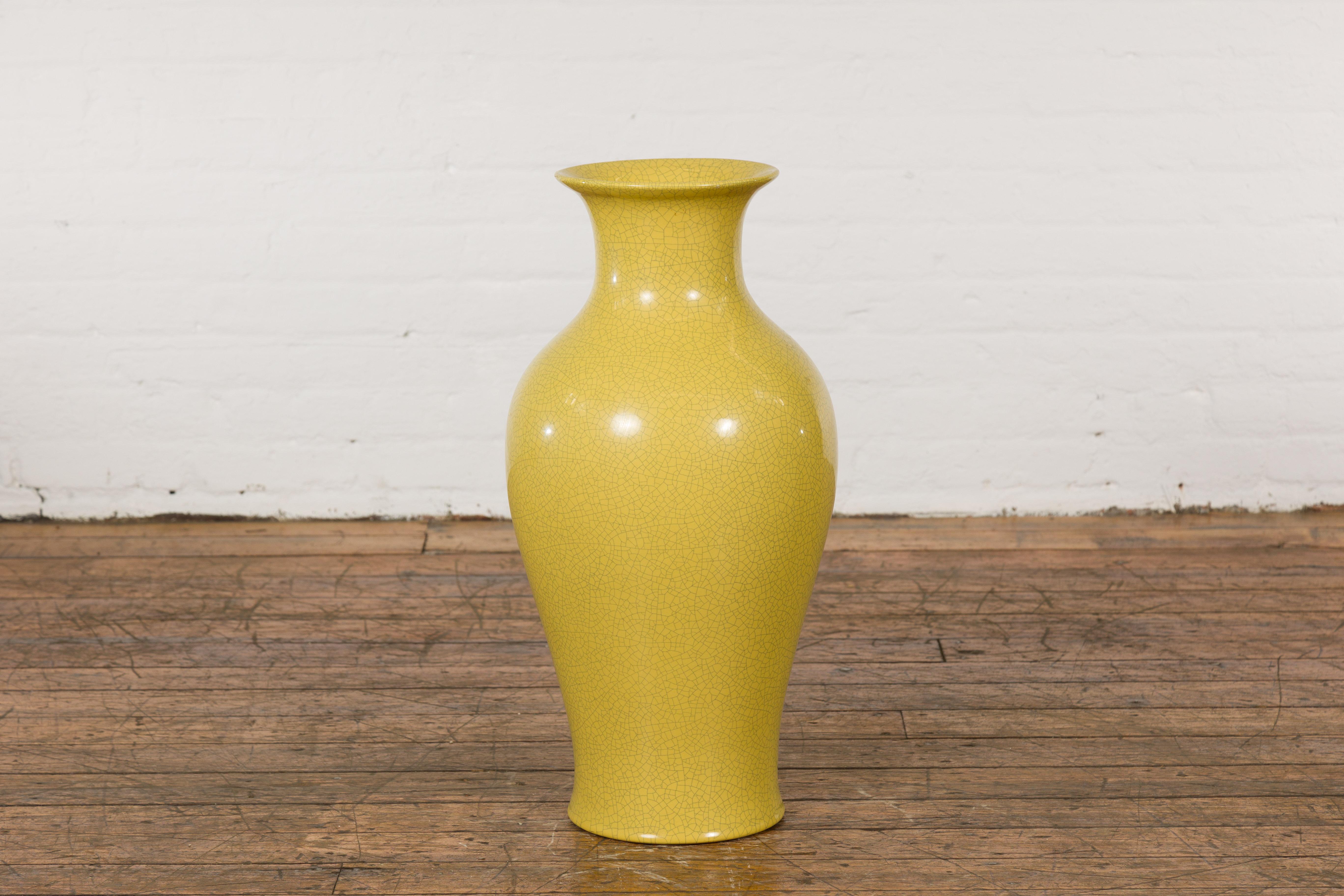 Chinese Vintage Altar Vase with Yellow Crackle Finish and Flaring Neck For Sale 8