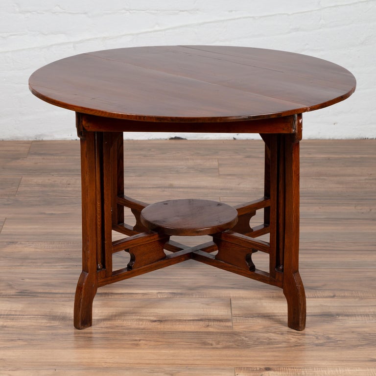 Chinese Vintage Art Deco Style Round Table with Brown ...