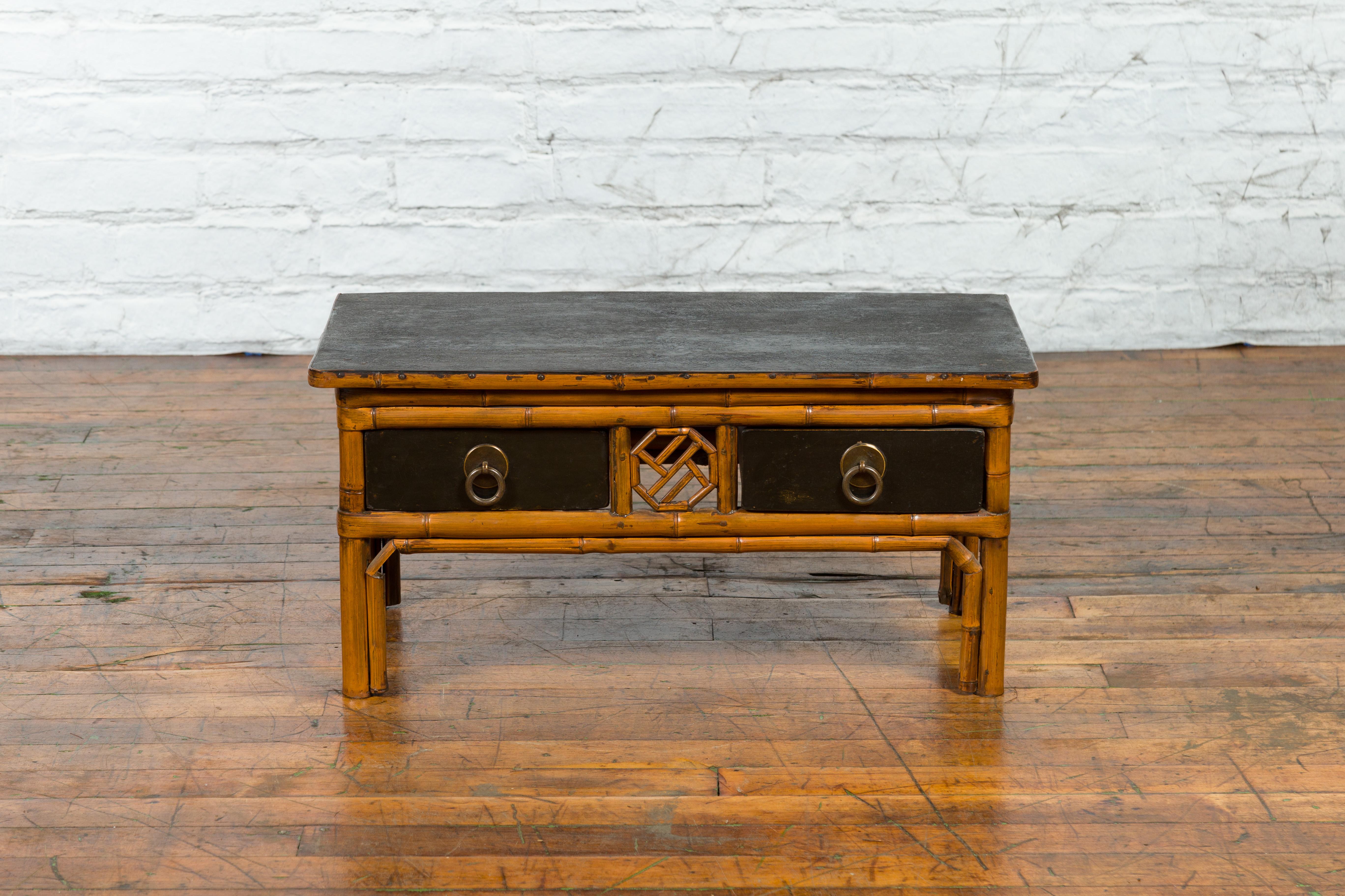 20th Century Chinese Vintage Black Lacquered Elmwood and Bamboo Side Table with Fretwork For Sale