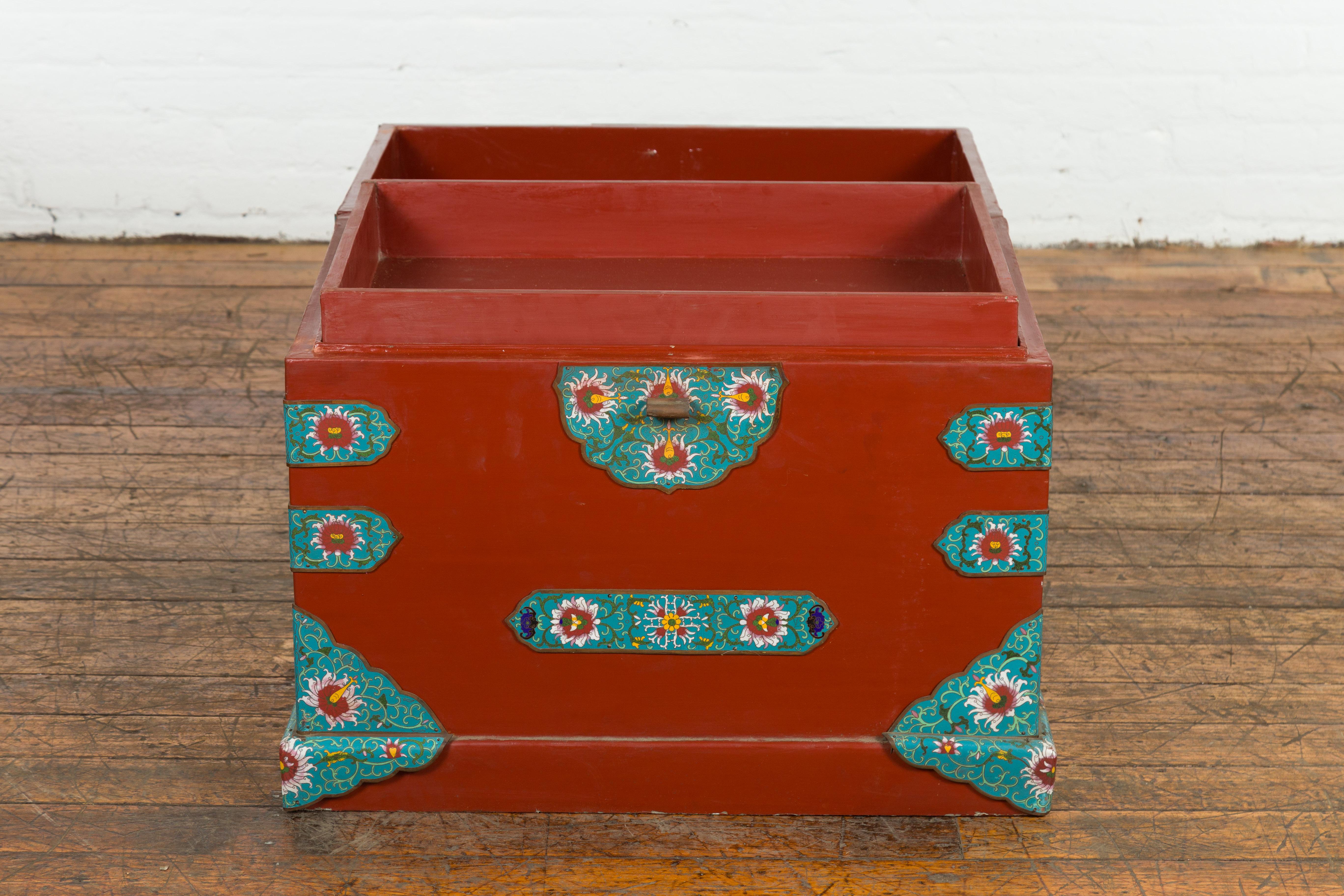 Chinese Vintage Blanket Chest with Red Lacquer and Cloisonné Floral Décor In Good Condition For Sale In Yonkers, NY