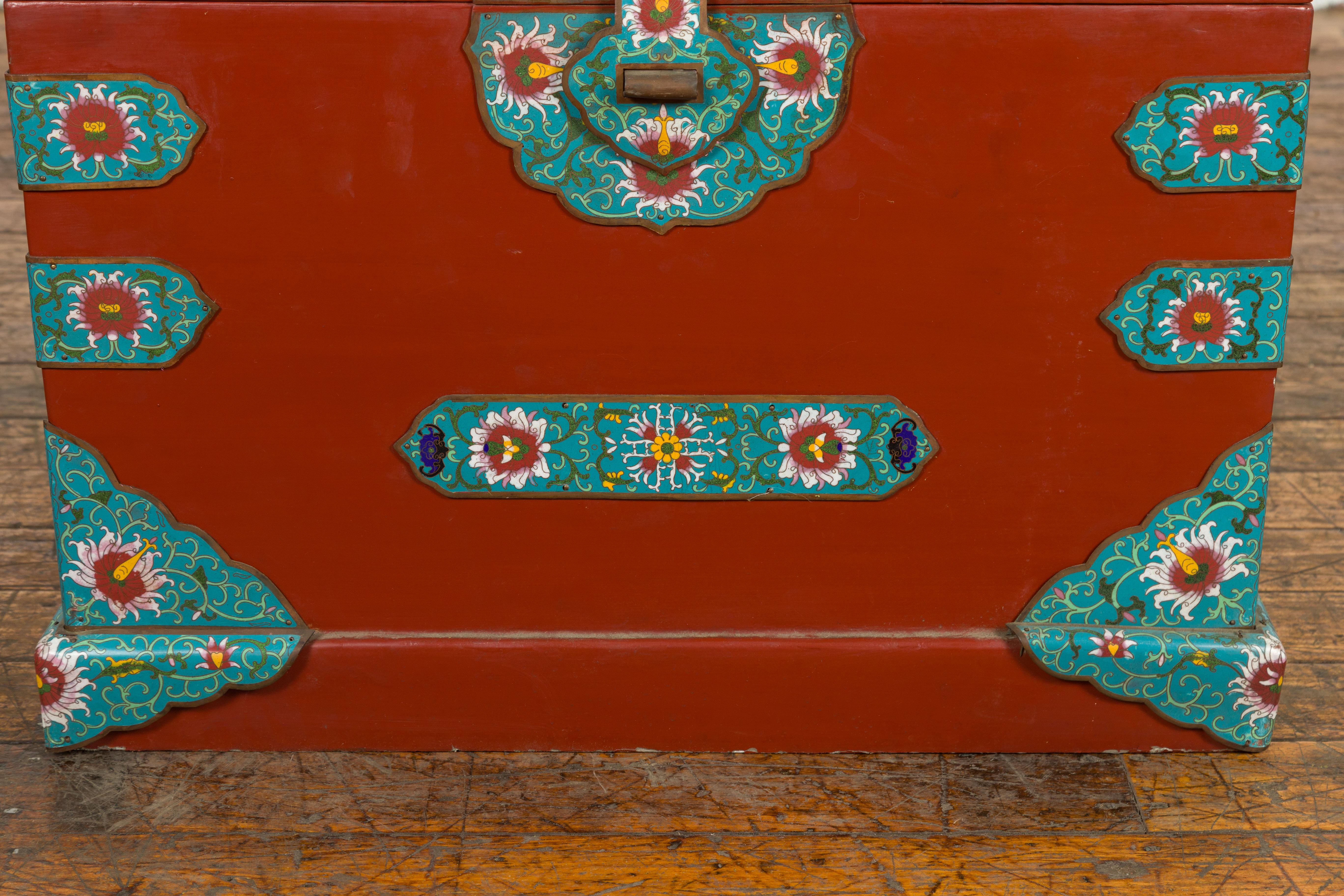 Chinese Vintage Blanket Chest with Red Lacquer and Cloisonné Floral Décor For Sale 2