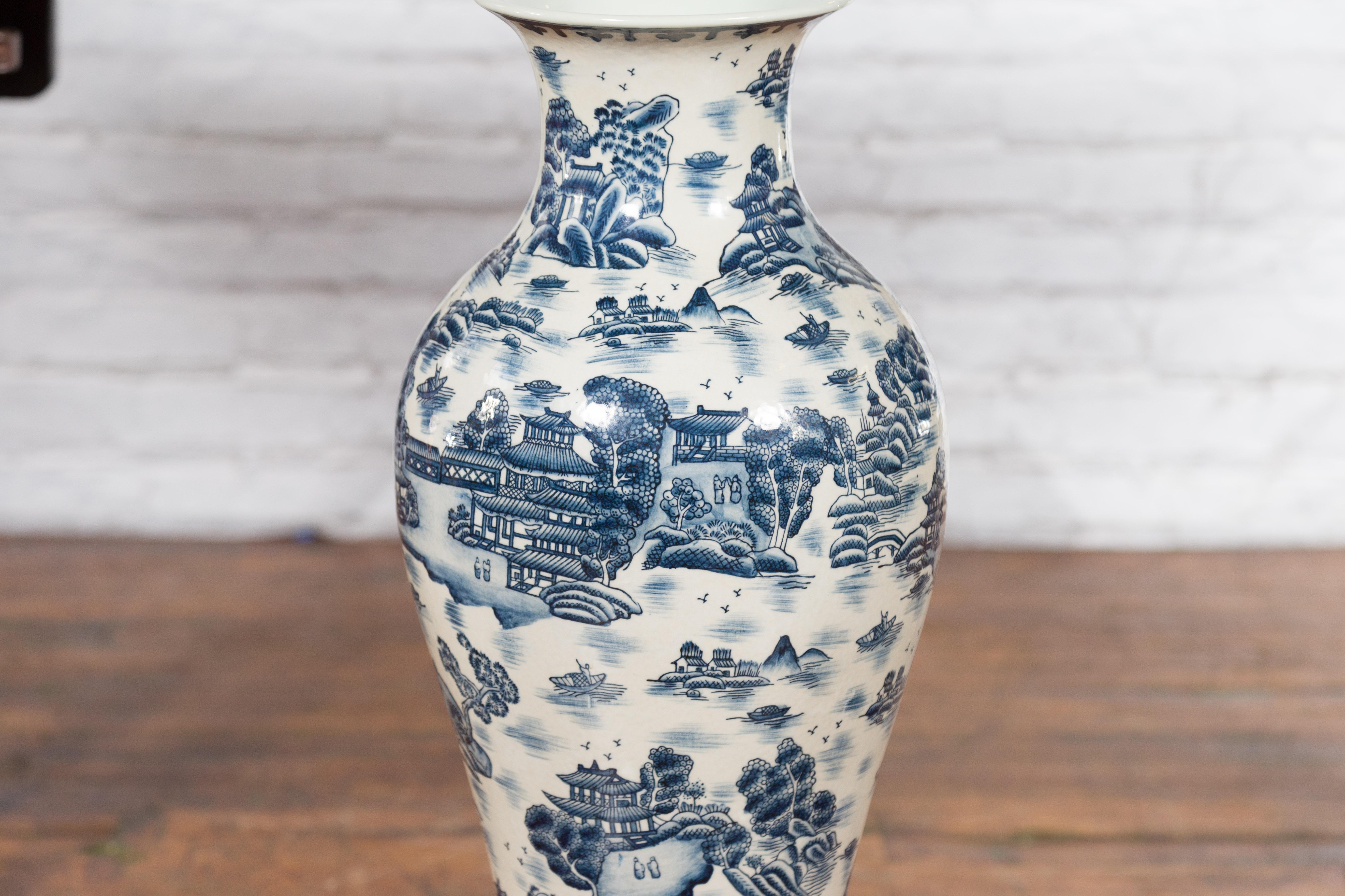Chinese Vintage Blue and White Porcelain Vase with Landscapes and Architectures In Good Condition For Sale In Yonkers, NY