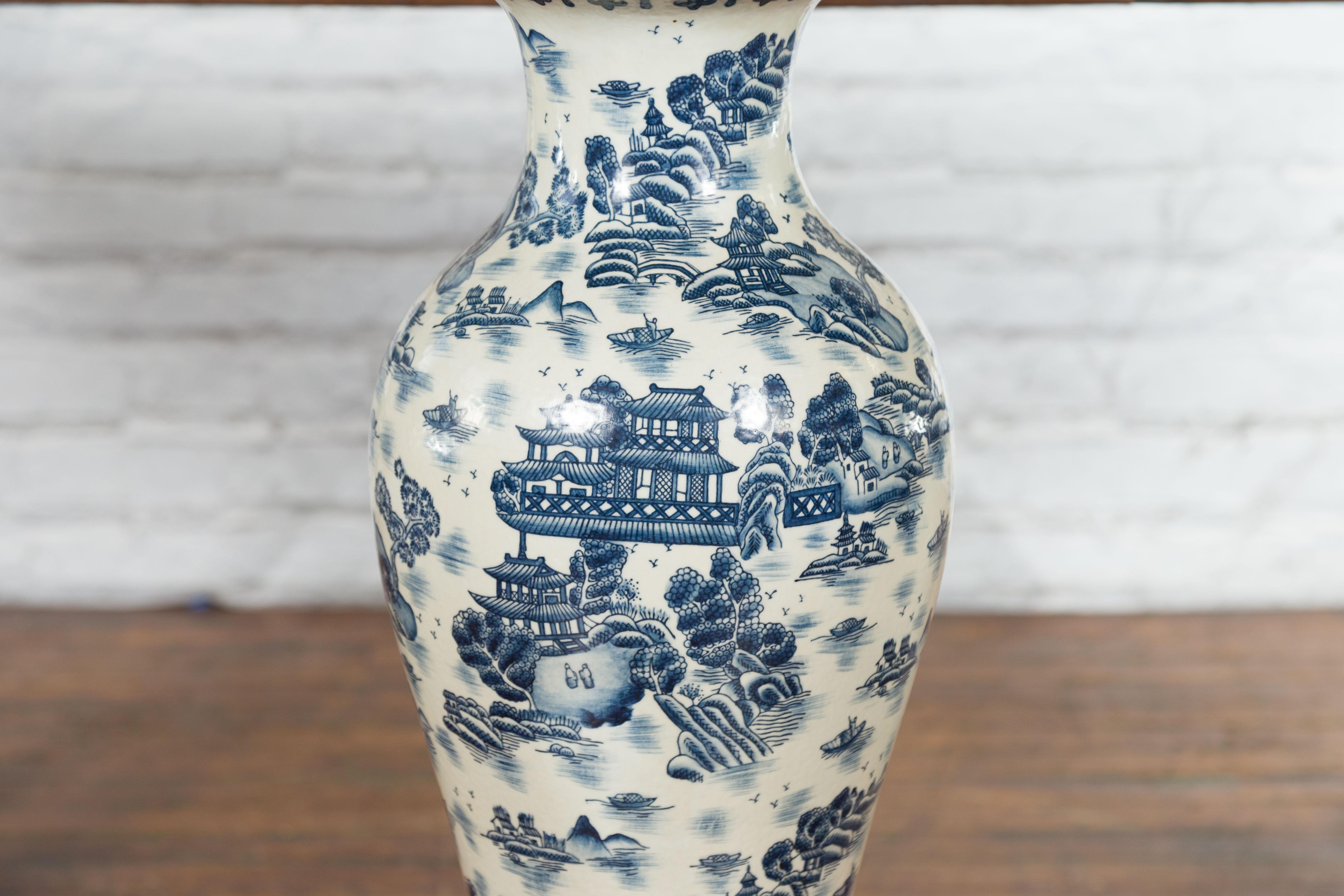 Chinese Vintage Blue and White Porcelain Vase with Landscapes and Architectures In Good Condition For Sale In Yonkers, NY