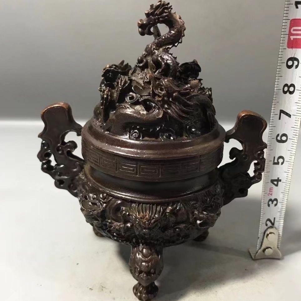 Bruciatore d'incenso cinese in bronzo d'epoca con disegno del drago in vendita 1