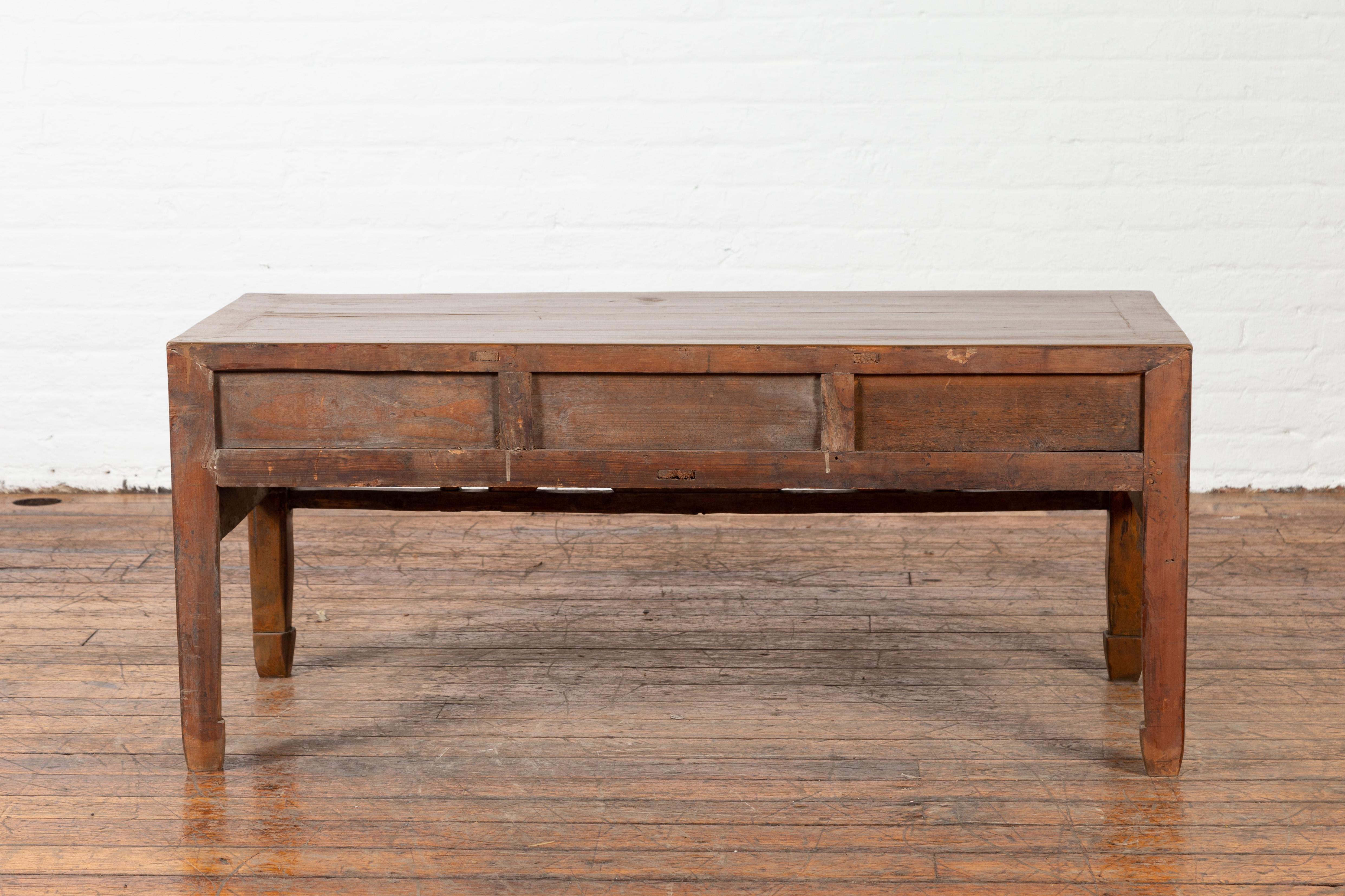 Chinese Vintage Coffee Table with Three Carved Drawers and Openwork Apron For Sale 9