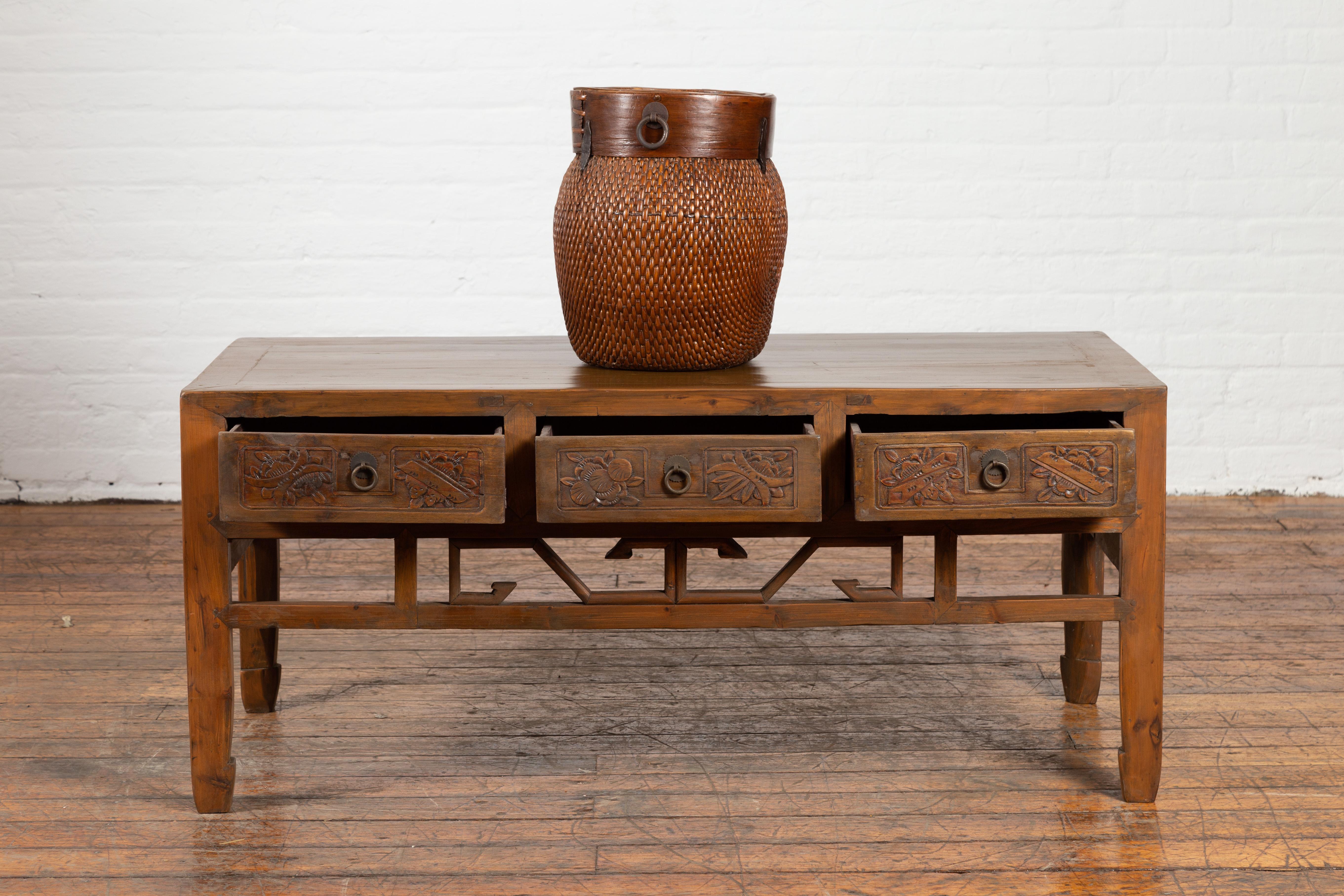 Chinese Vintage Coffee Table with Three Carved Drawers and Openwork Apron In Good Condition For Sale In Yonkers, NY