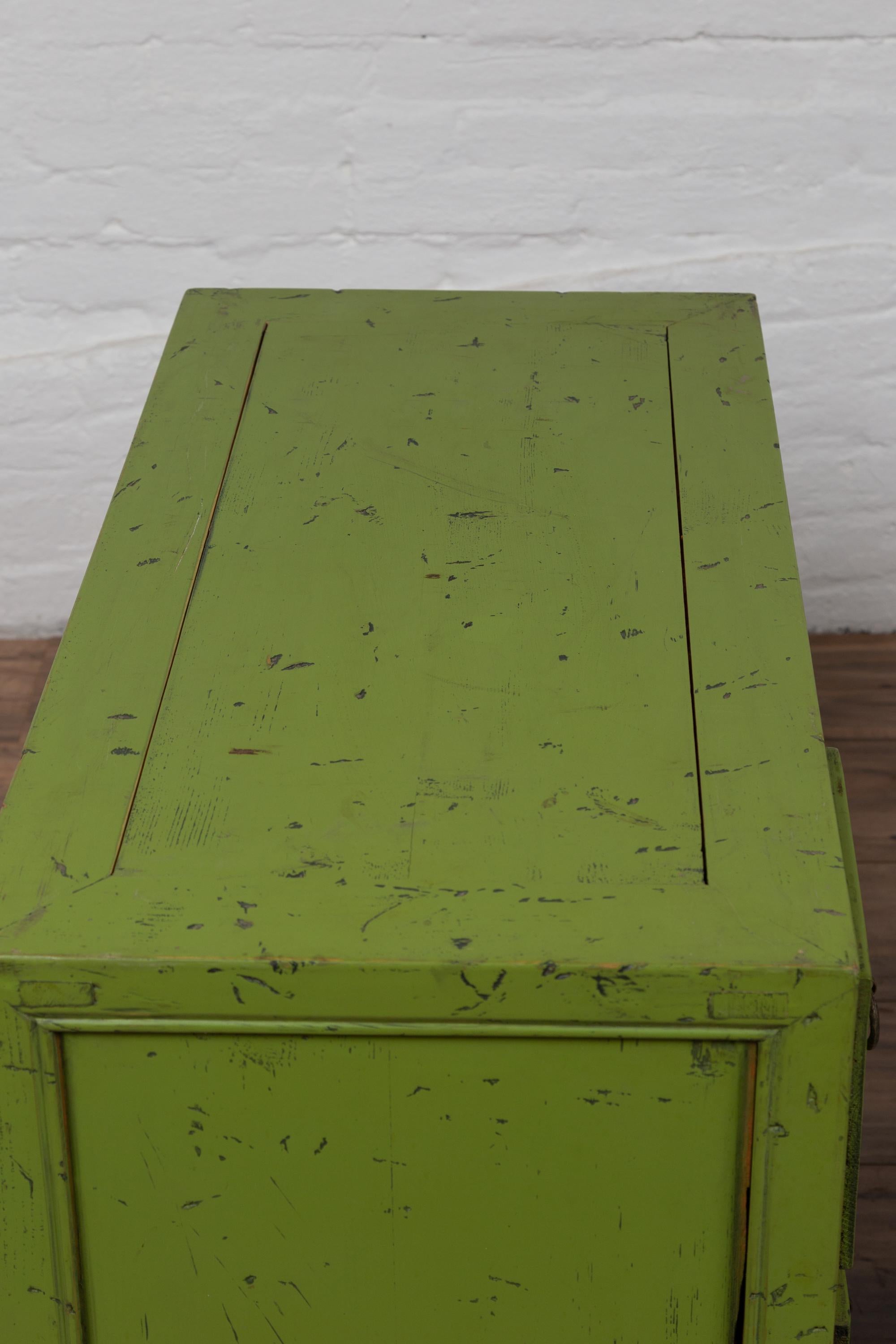 Chinese Vintage Green Painted Nine-Drawer Apothecary Bedside Chest 3