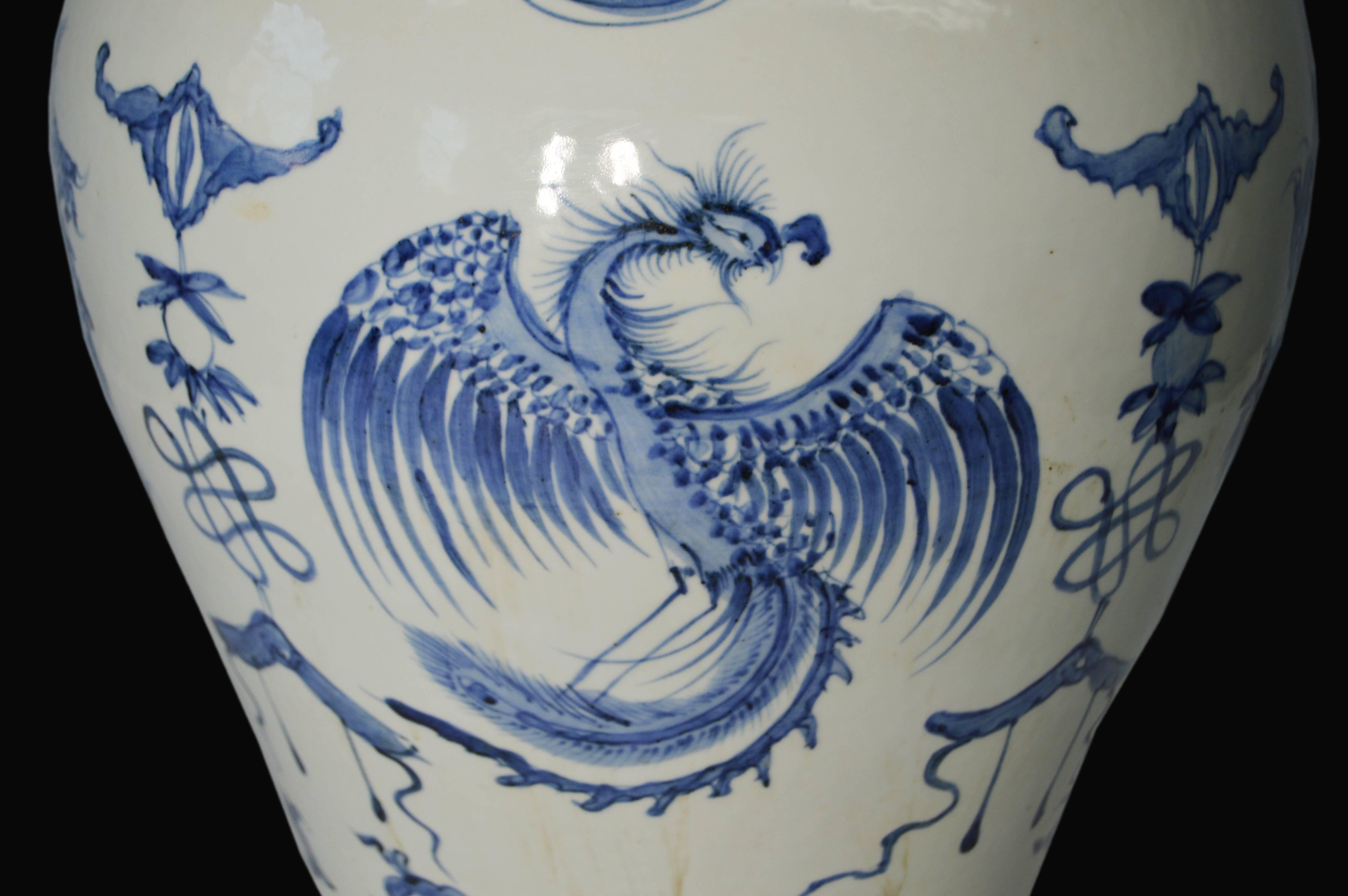 Chinese Vintage Hand-Painted Blue and White Porcelain Vase with Dragon In Good Condition In Yonkers, NY