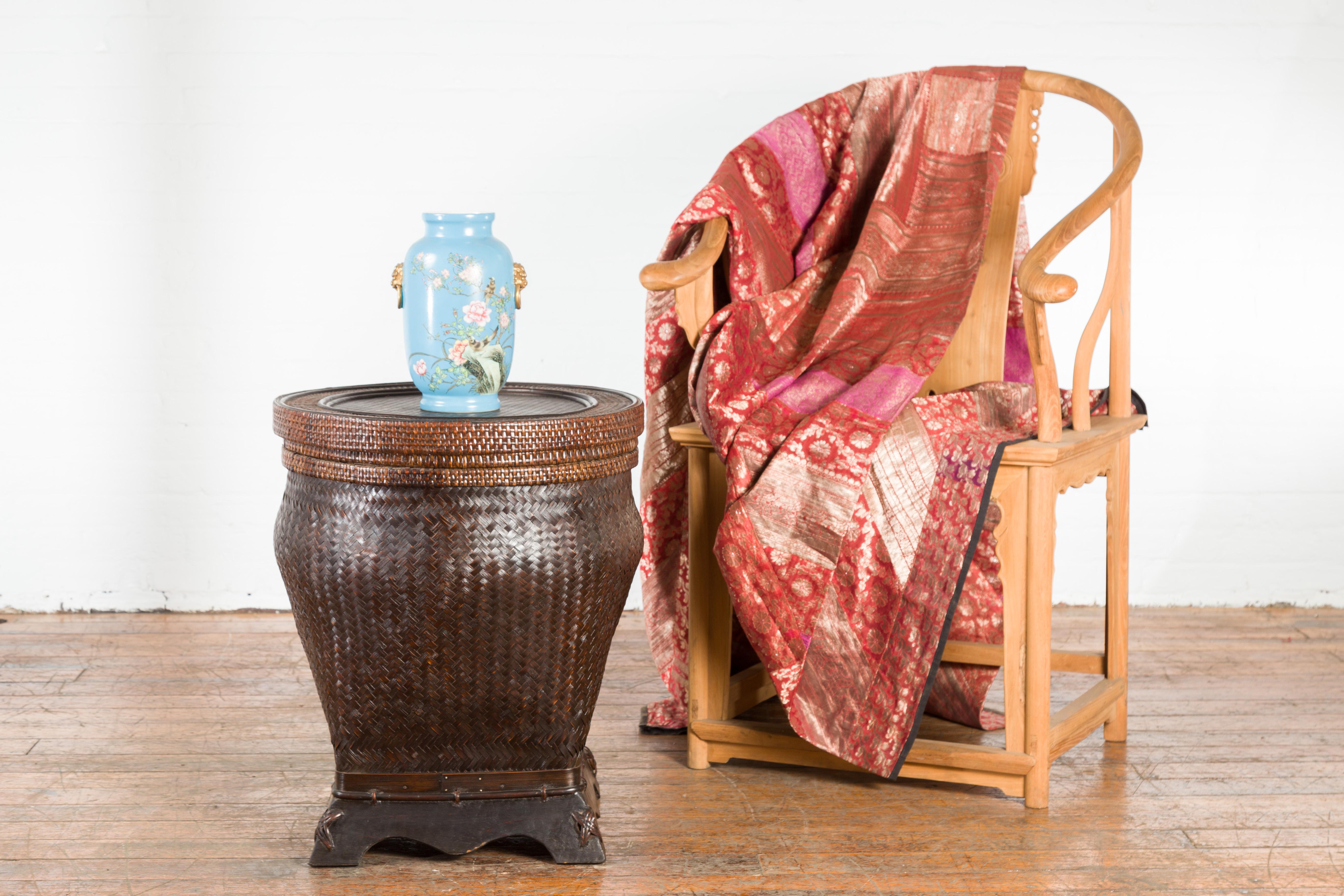 Hand-Woven Chinese Vintage Hand-Stitched Rattan Basket with Round Top and Dark Patina For Sale