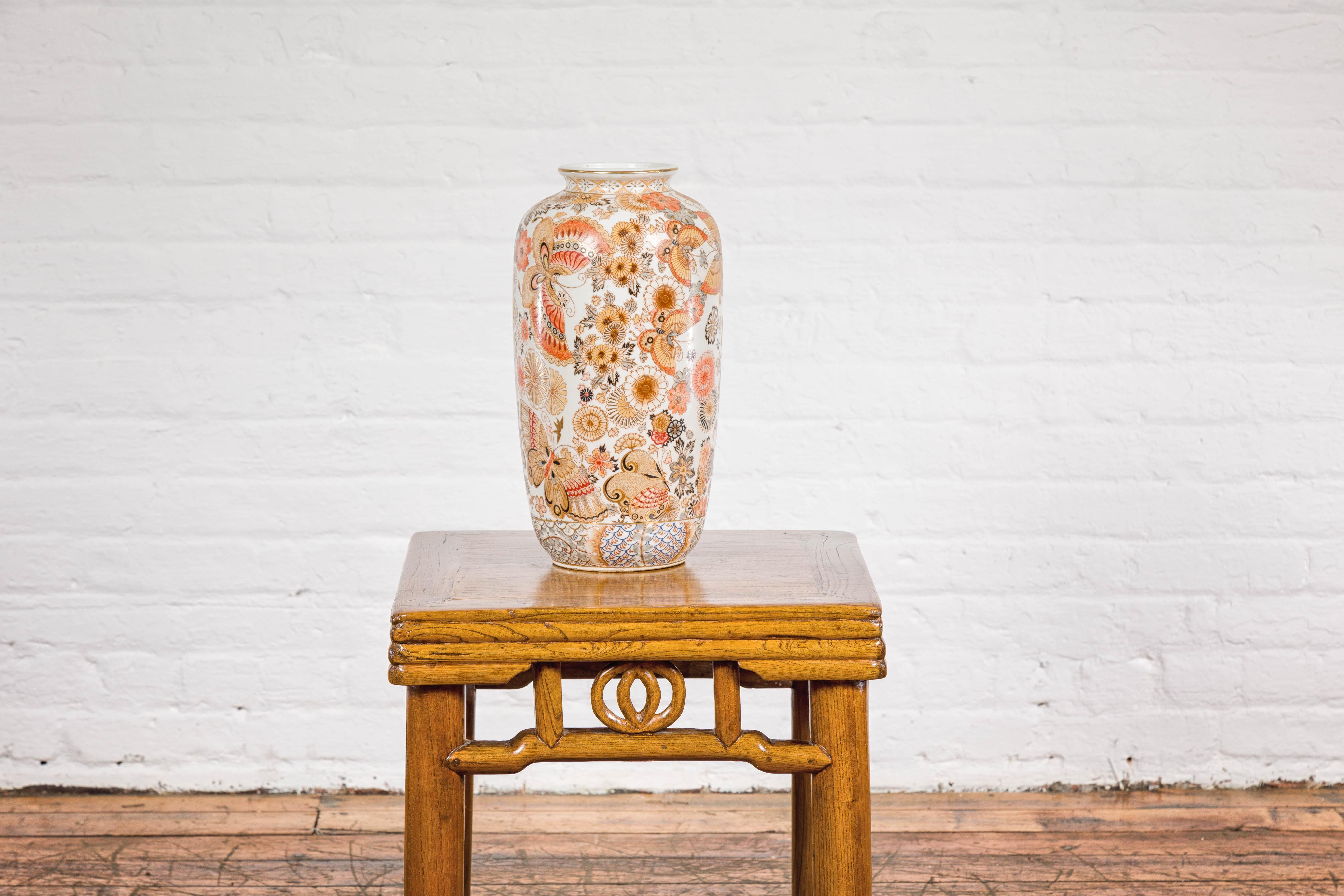 Chinese Vintage Japanese Kutani Style Vase with Flowers and Butterflies For Sale 9