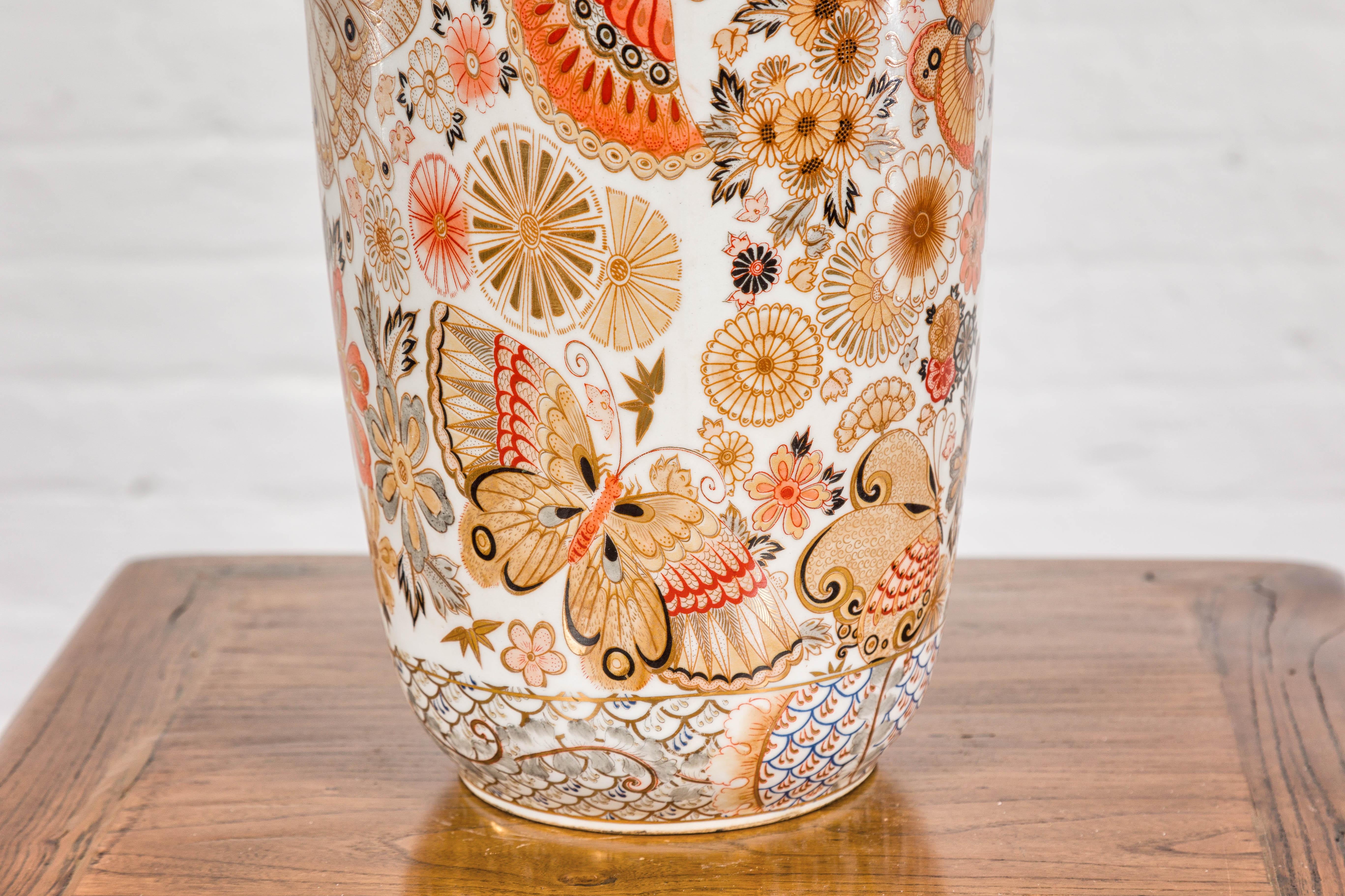 Chinese Vintage Japanese Kutani Style Vase with Flowers and Butterflies For Sale 3