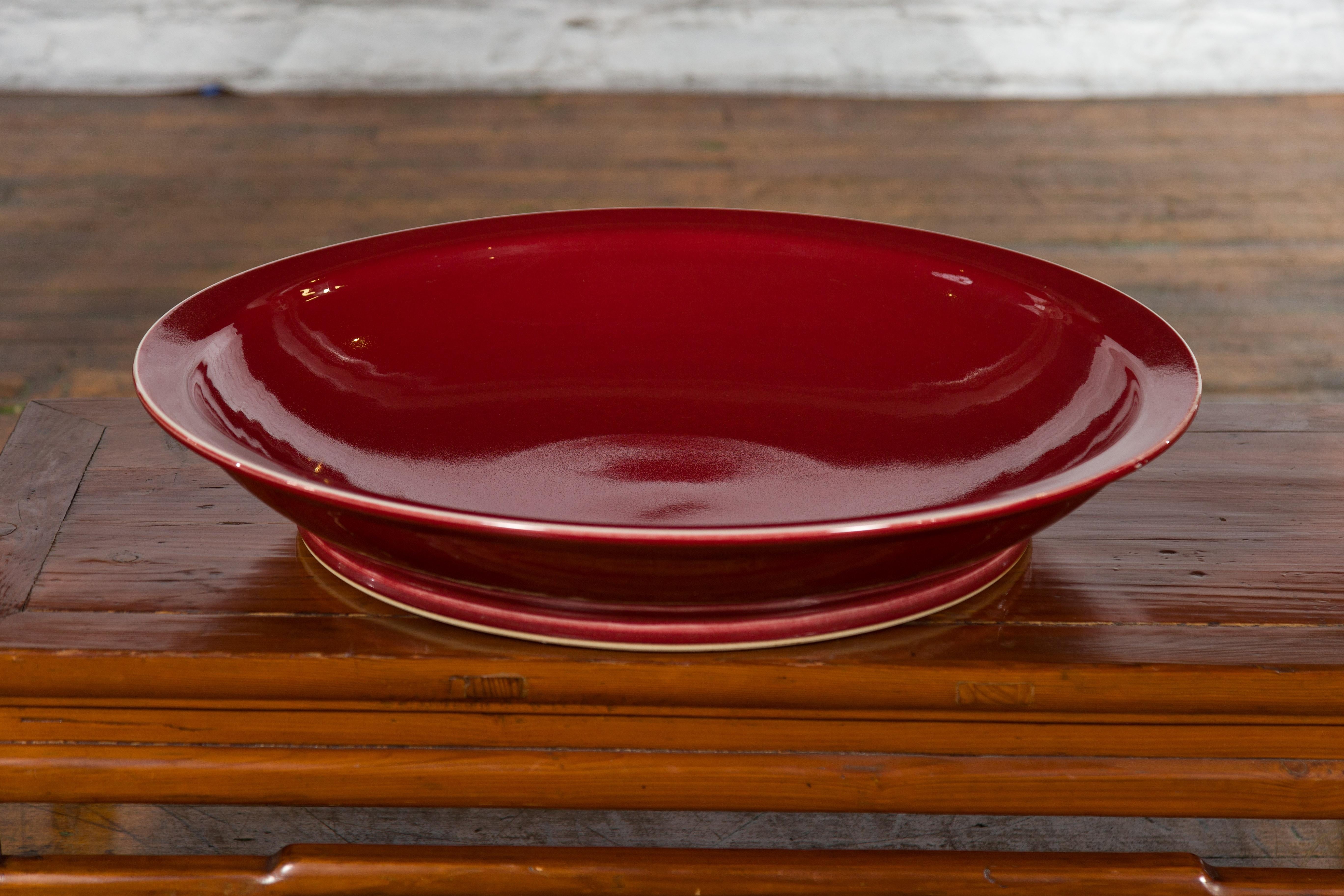20th Century Chinese Vintage Large Porcelain Platter with Oxblood Color For Sale