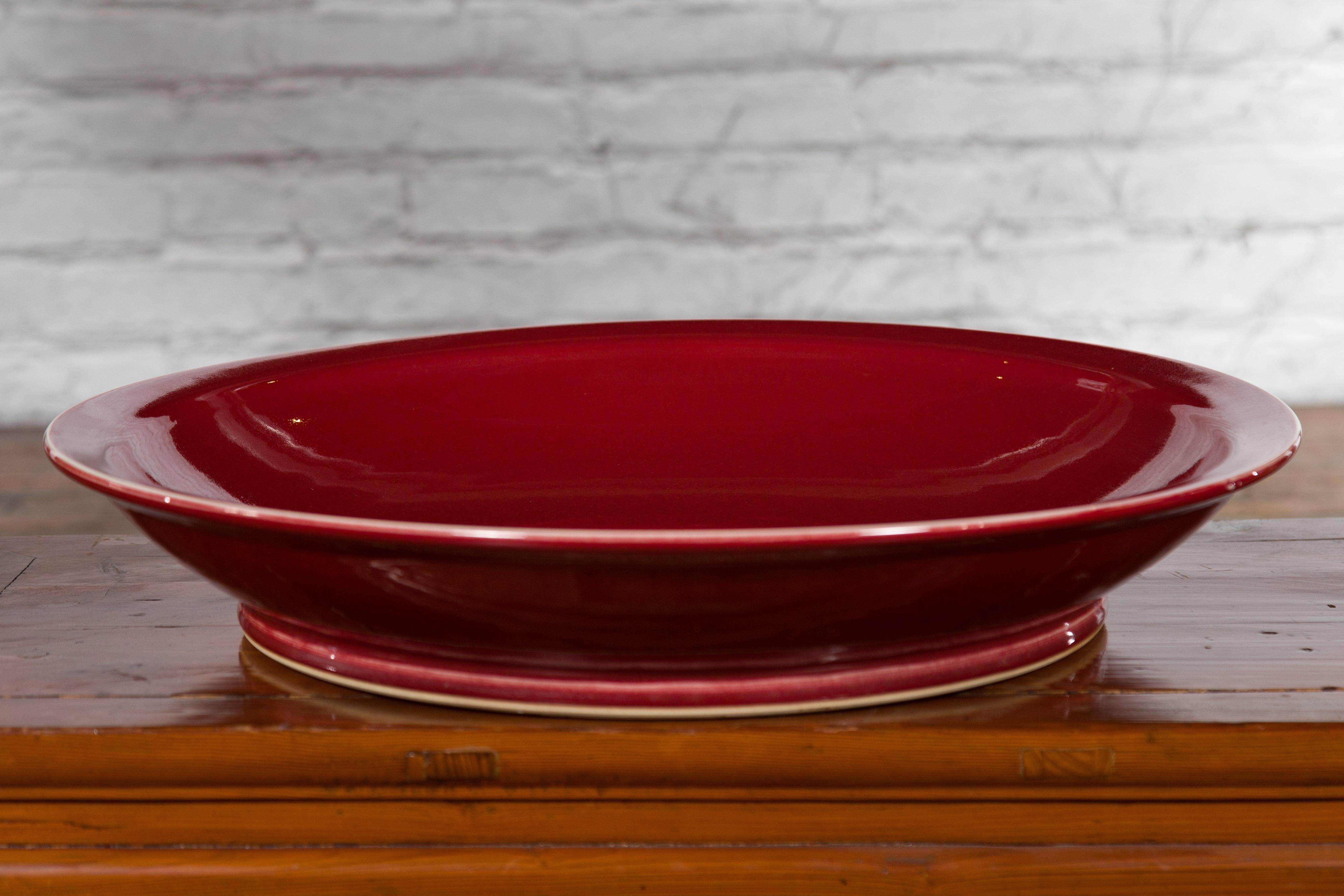 Chinese Vintage Large Porcelain Platter with Oxblood Color For Sale 1