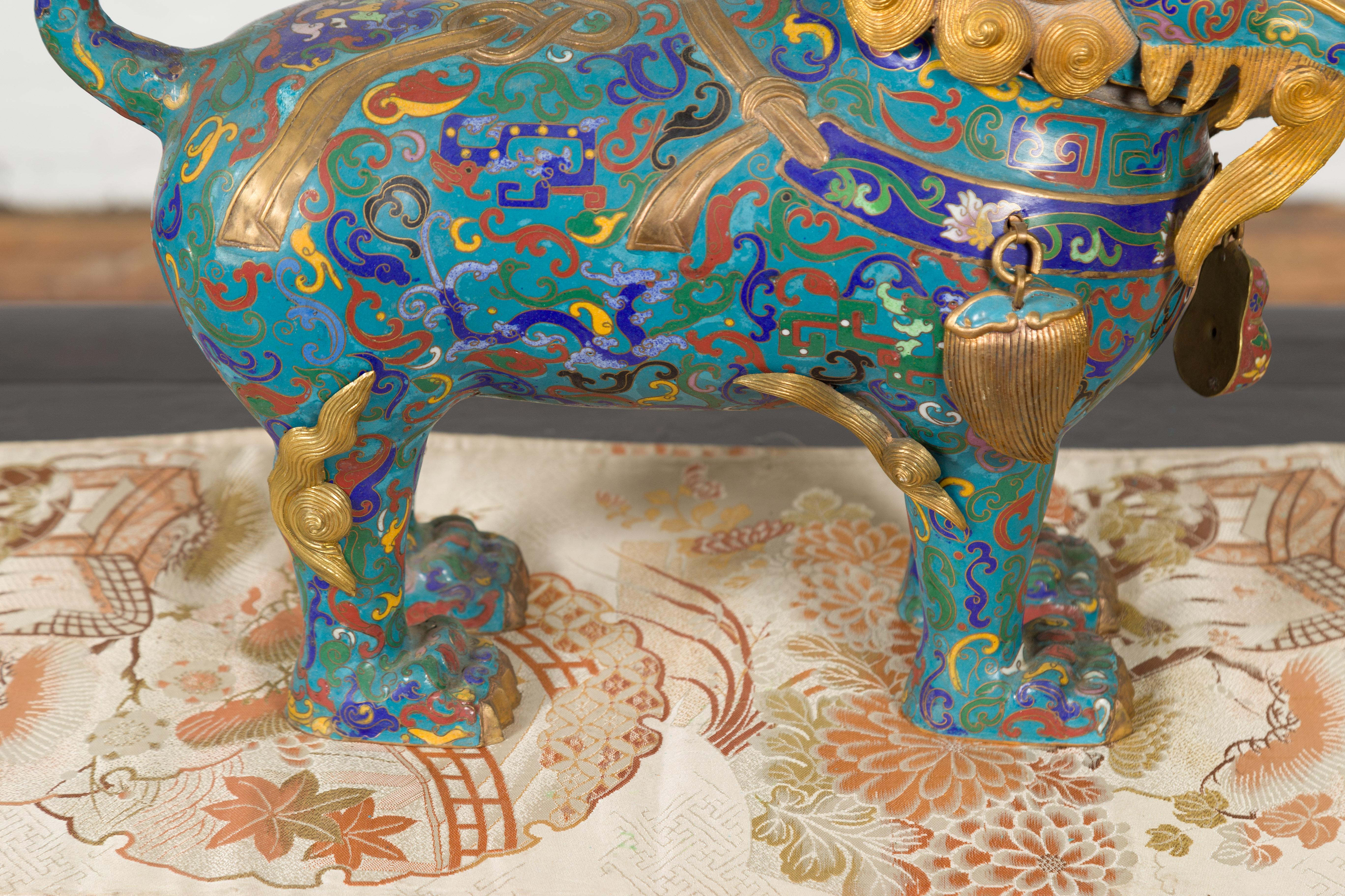 Chinese Vintage Metal Cloisonné Foo Dog Guardian Lion with Teal and Golden Tones 4