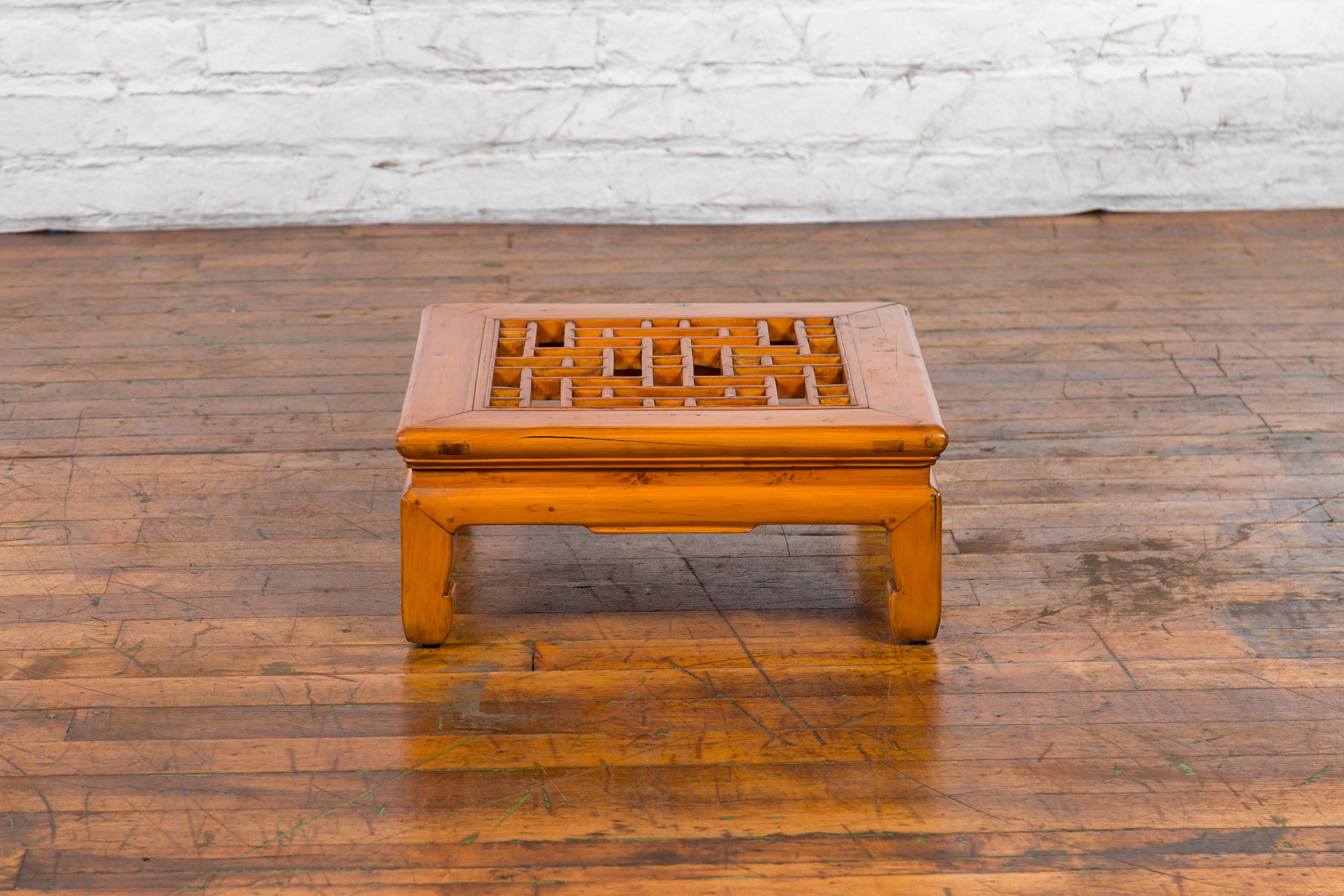 Chinese Vintage Ming Dynasty Style Elmwood Low Prayer Table with Fretwork Top For Sale 4