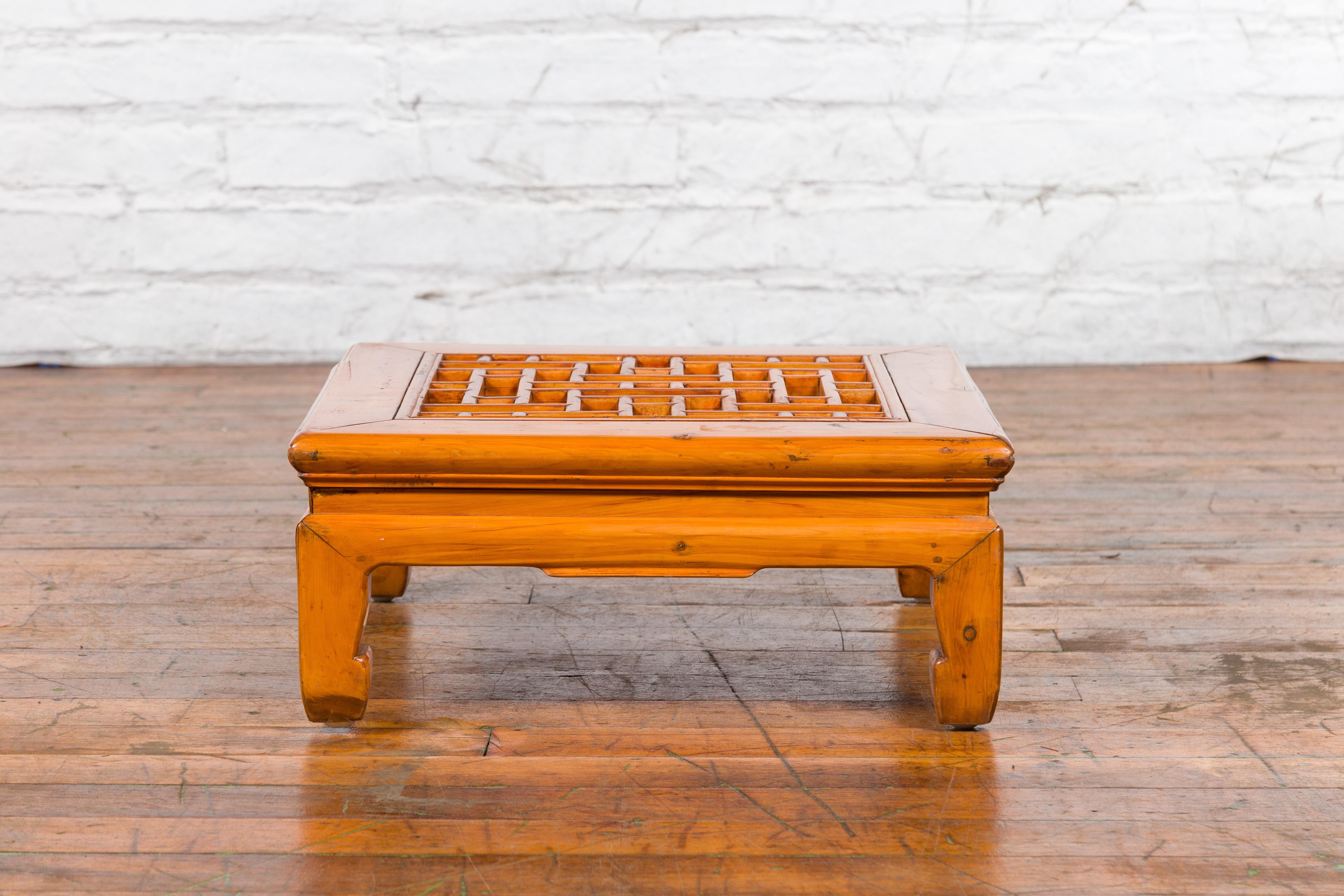 Chinese Vintage Ming Dynasty Style Elmwood Low Prayer Table with Fretwork Top For Sale 1