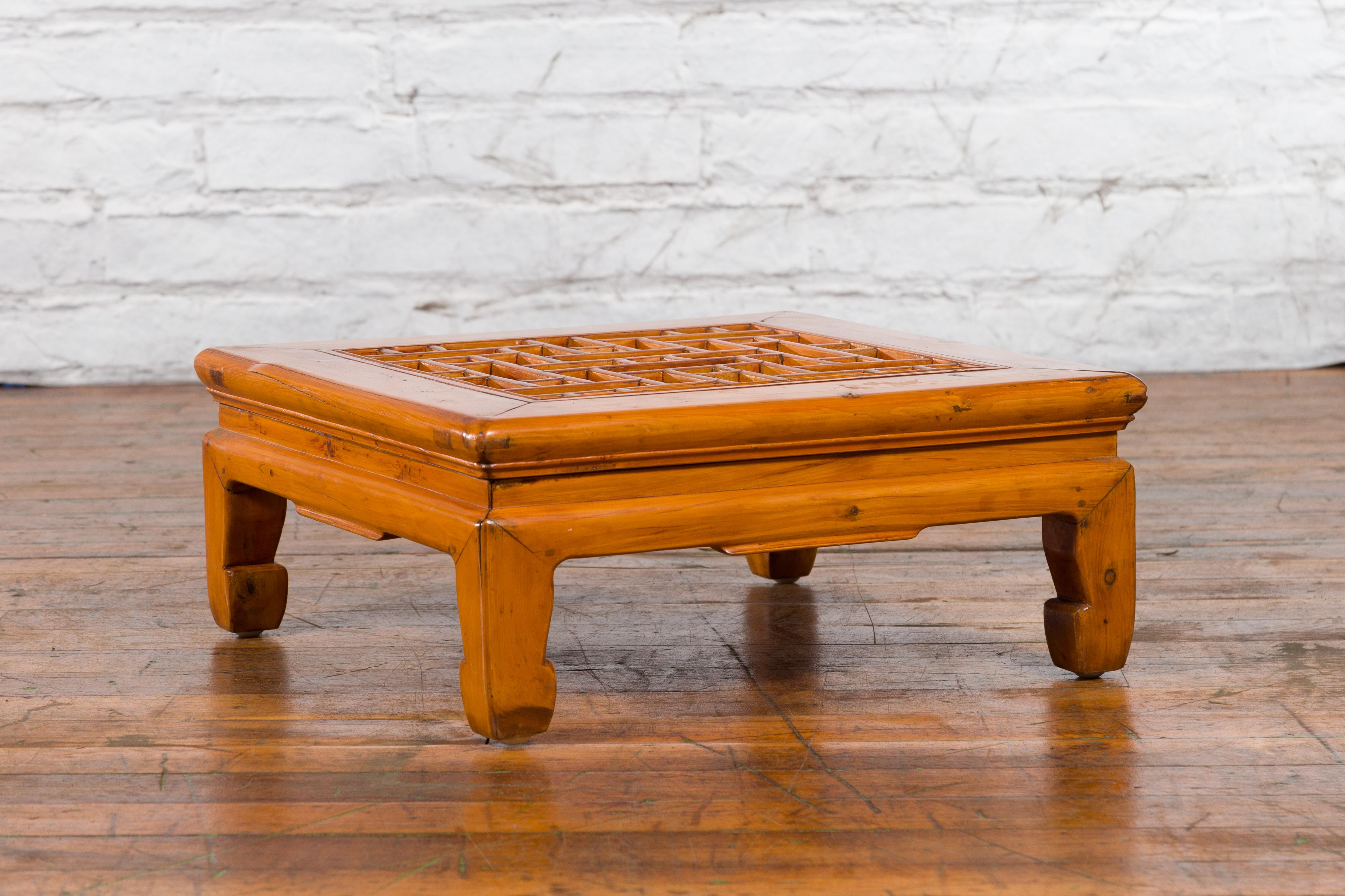 Chinese Vintage Ming Dynasty Style Elmwood Low Prayer Table with Fretwork Top For Sale 5