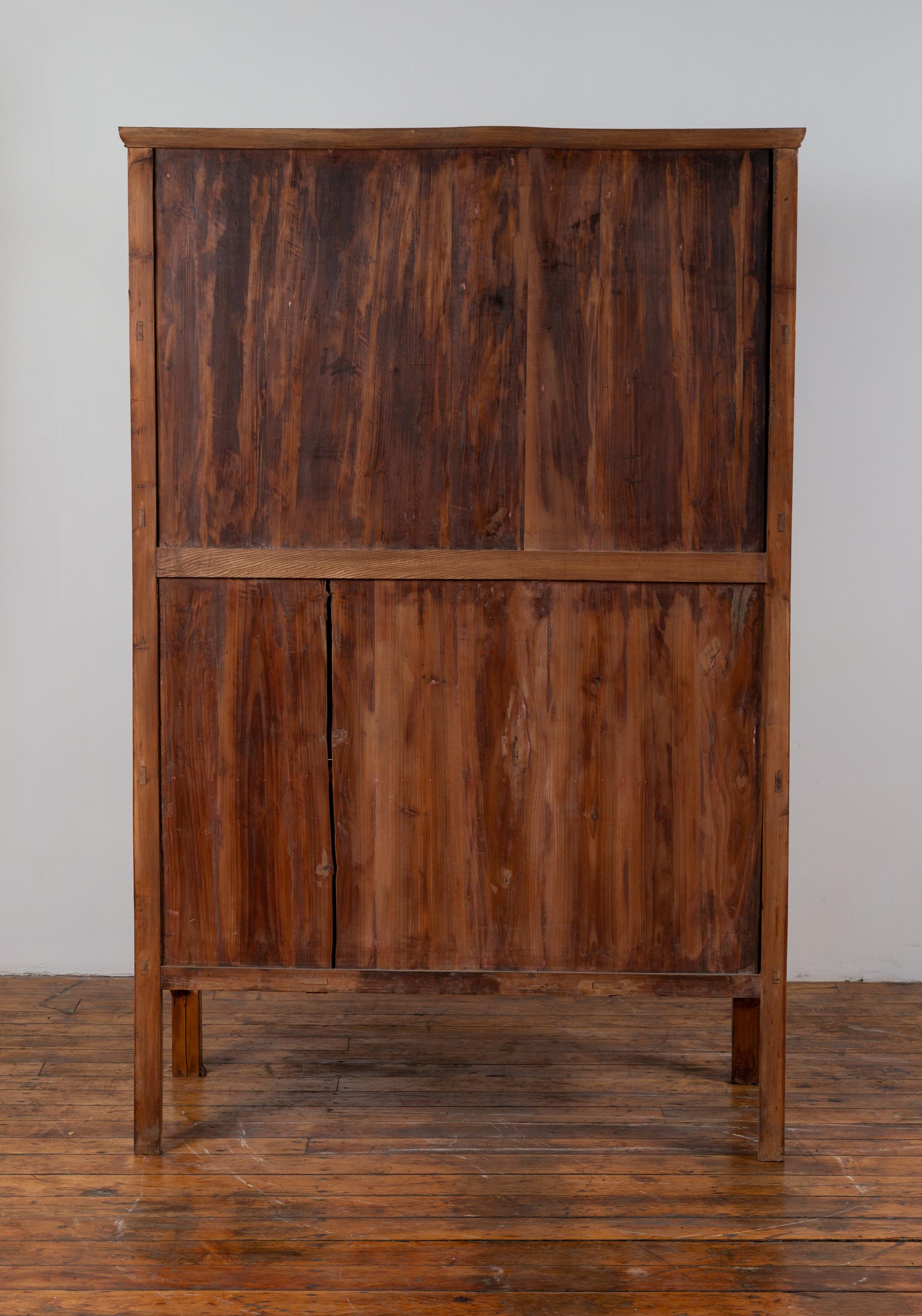 Chinese Vintage Natural Wood Two-Door Cabinet with Floral Décor and Drawers For Sale 11
