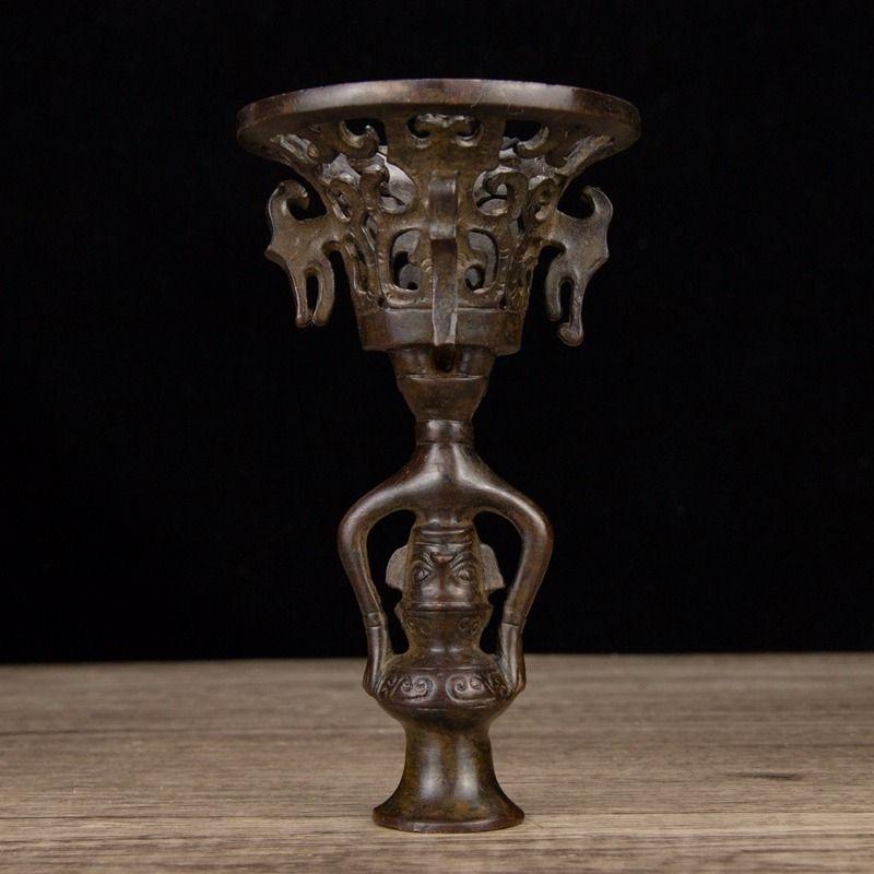 Chinese Vintage Old Bronze Candlestick  For Sale 2