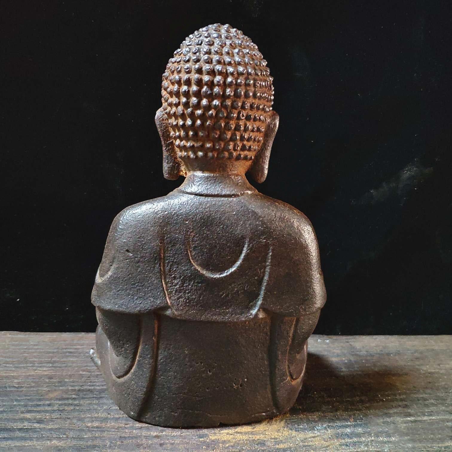 Chinese Vintage Rare Iron Zazen Buddha Statue For Sale 2